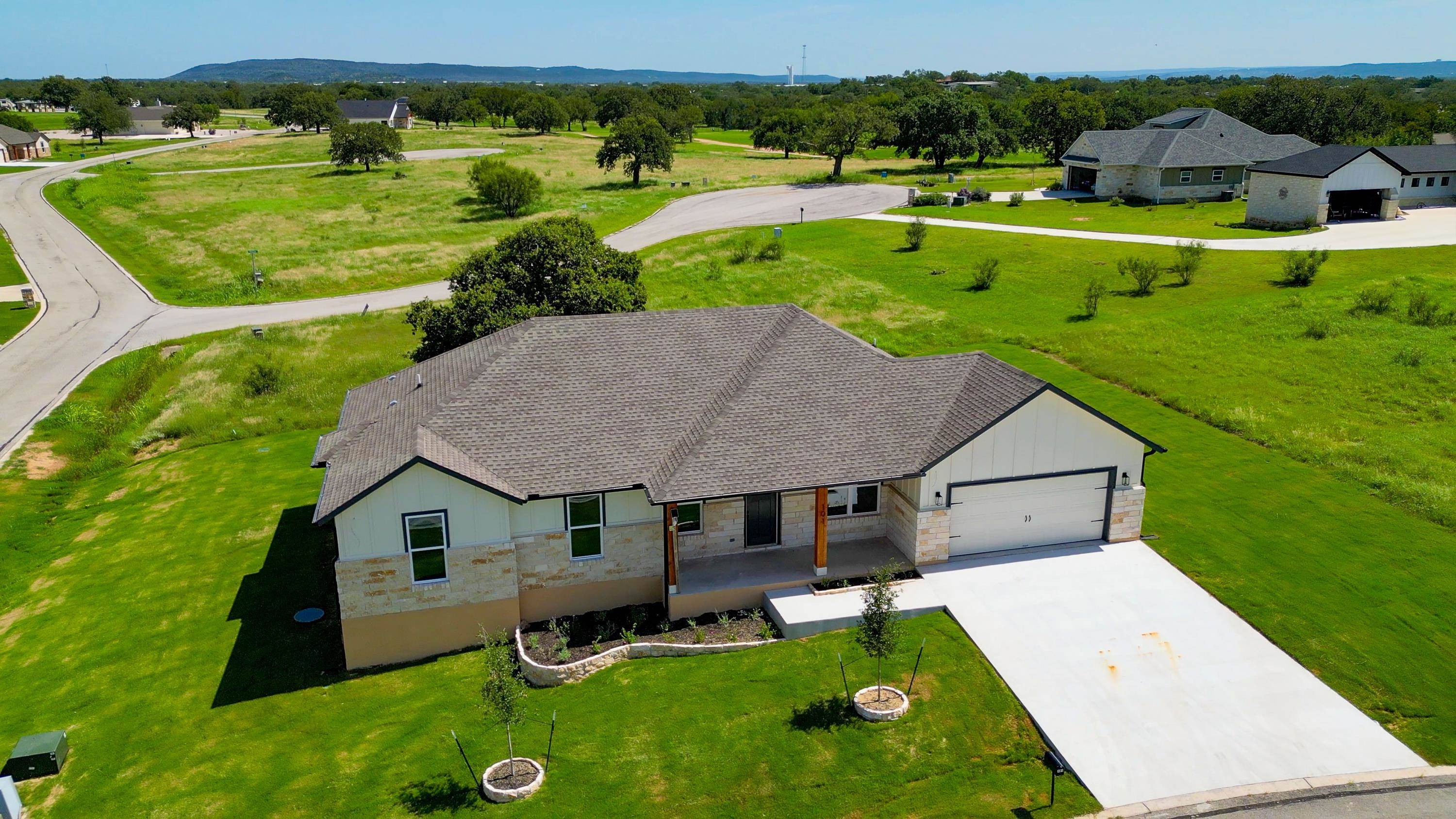101 Olympia Hills Court, Kingsland, TX 78639
