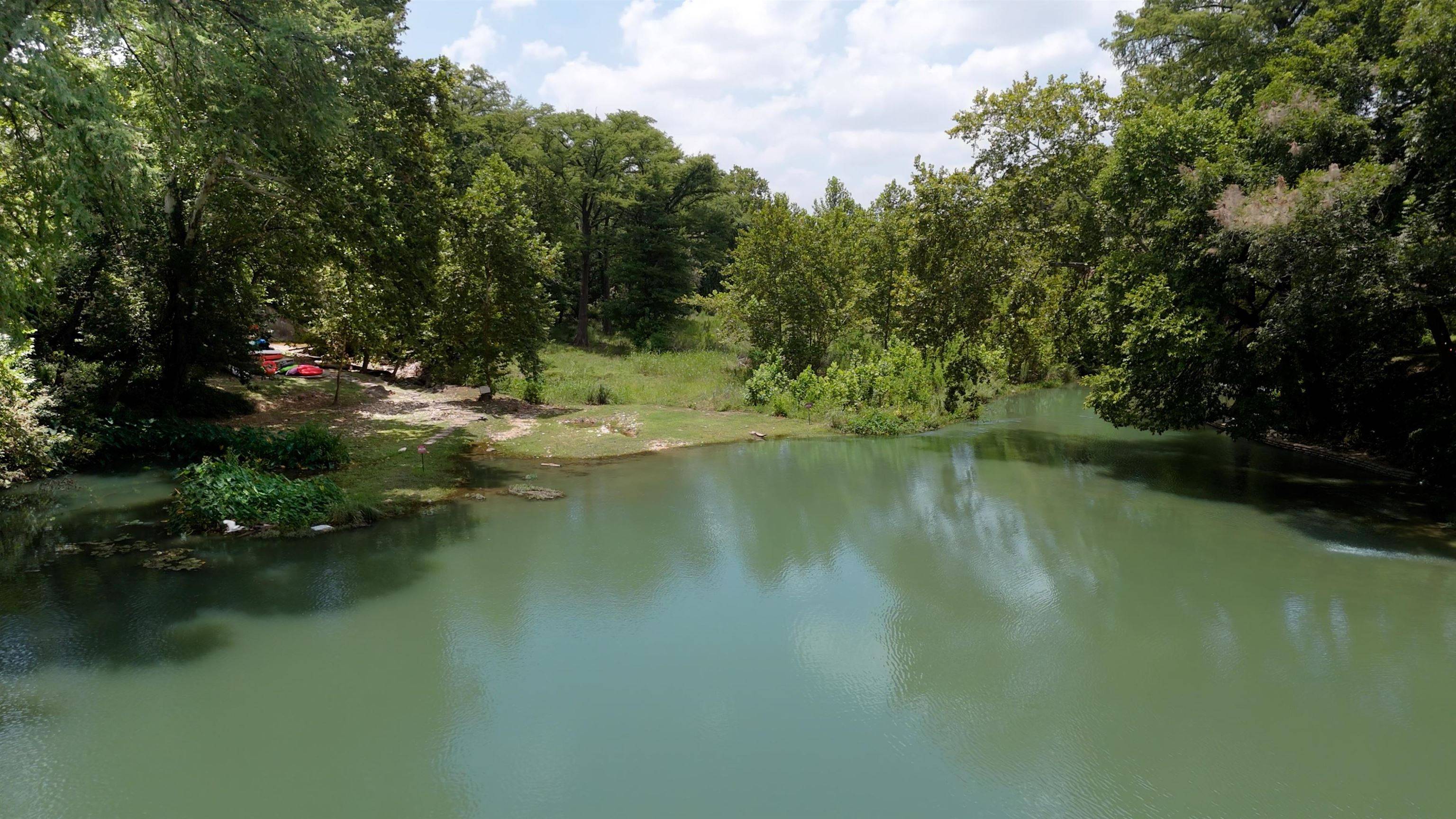 1329 River Place DR, New Braunfels, TX 78130