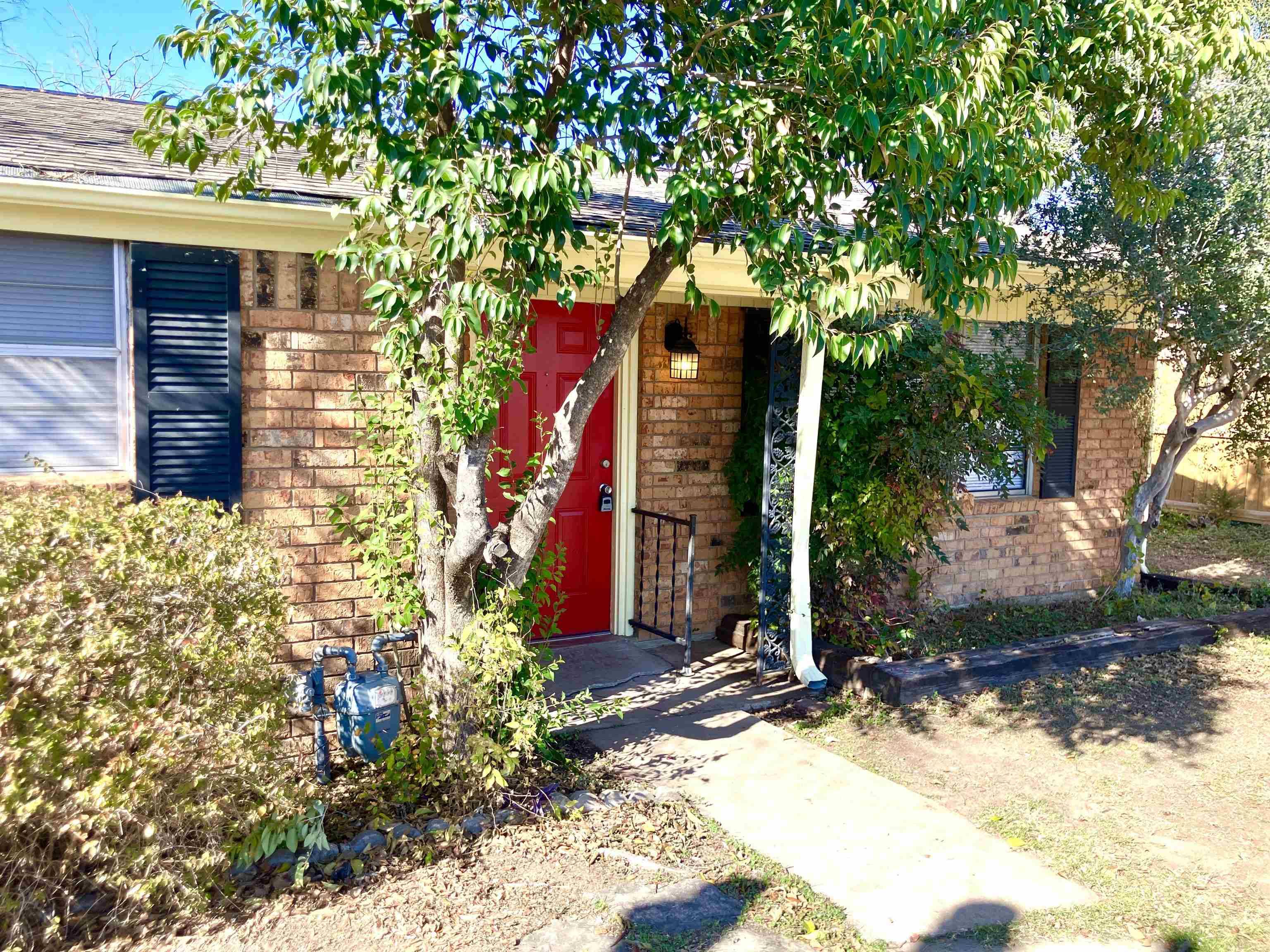 1112B Northwood, Marble Falls, TX 78654