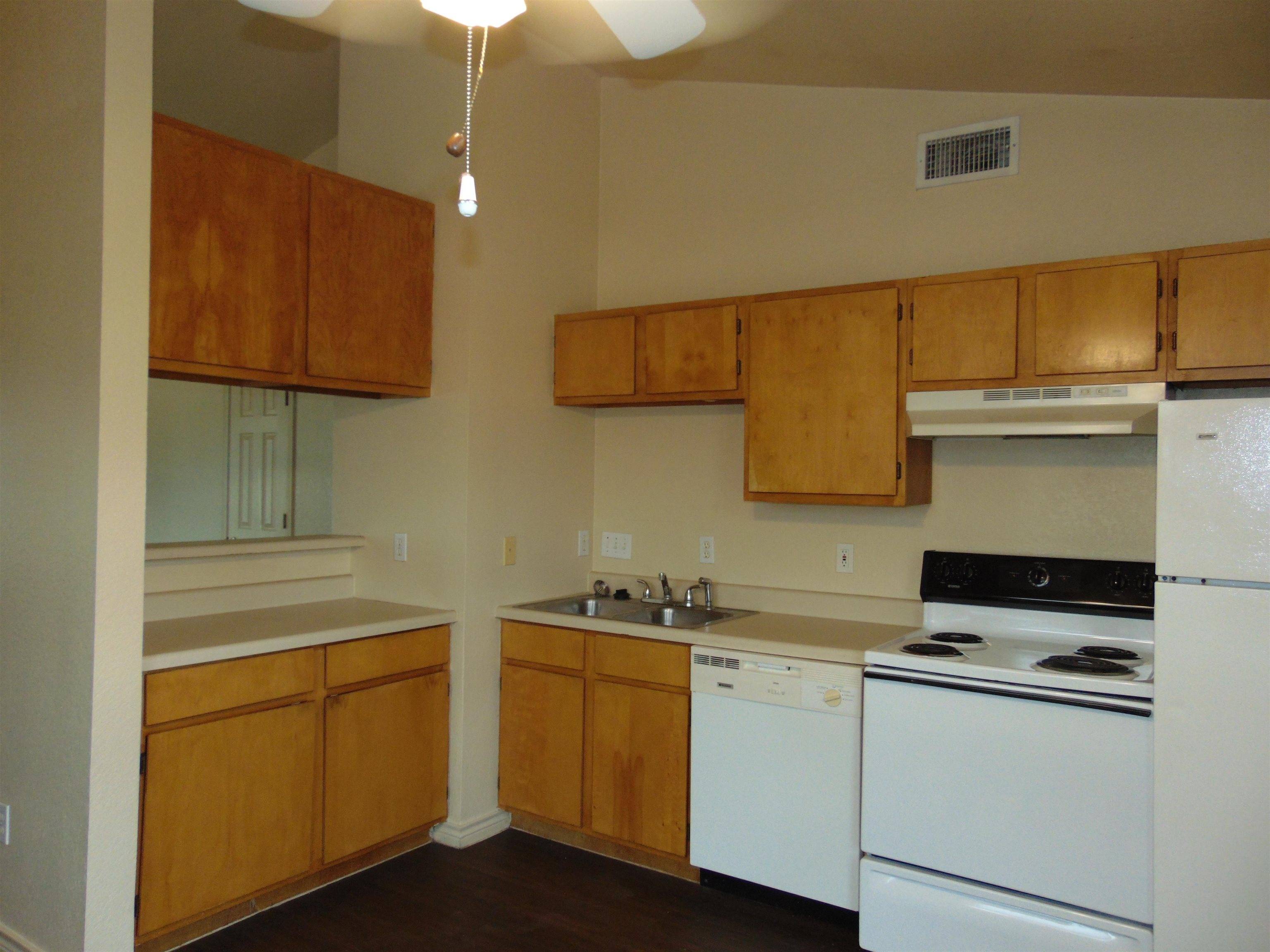 1703A Johnson, Marble Falls, TX 78654