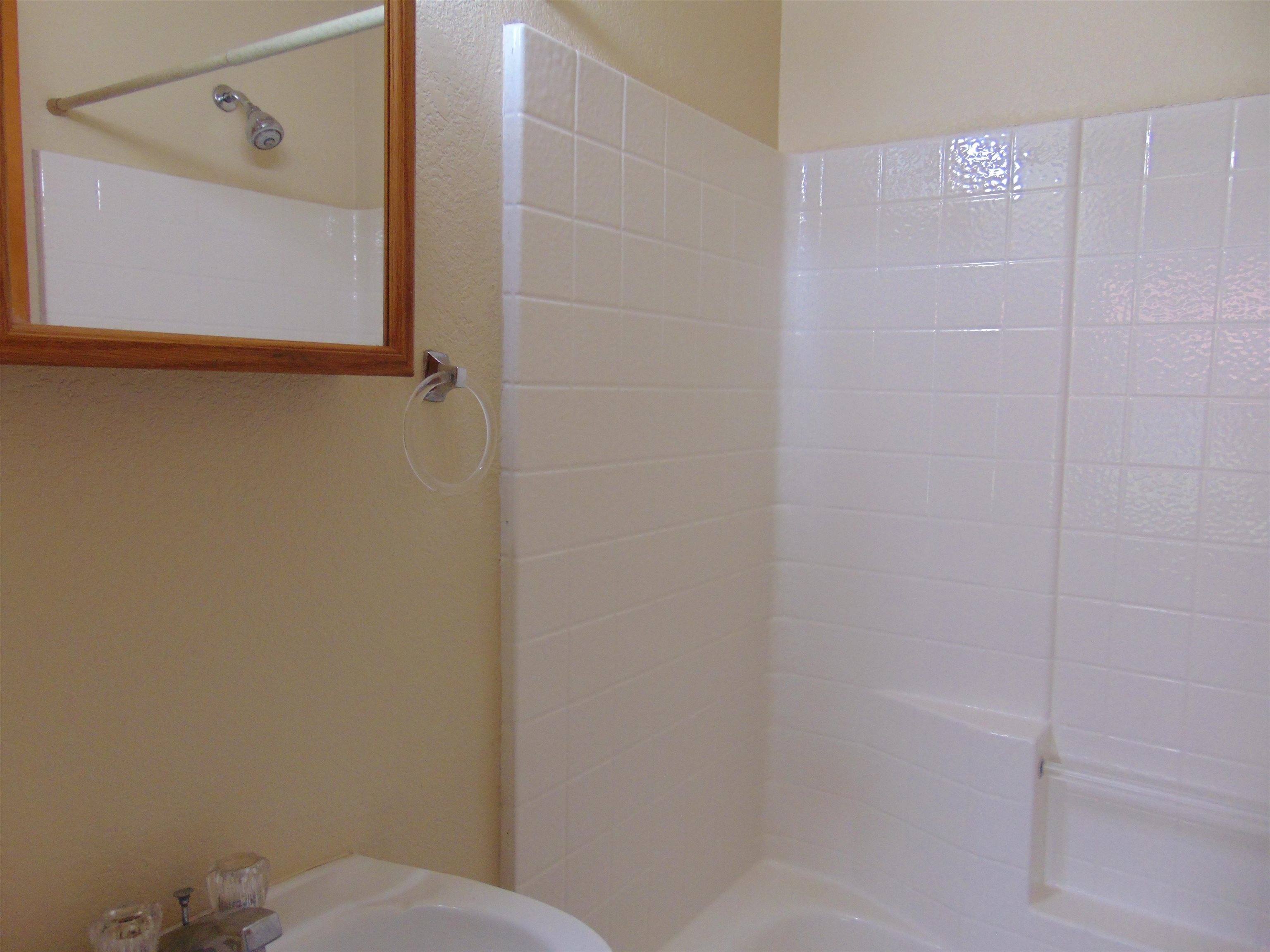 1703A Johnson, Marble Falls, TX 78654
