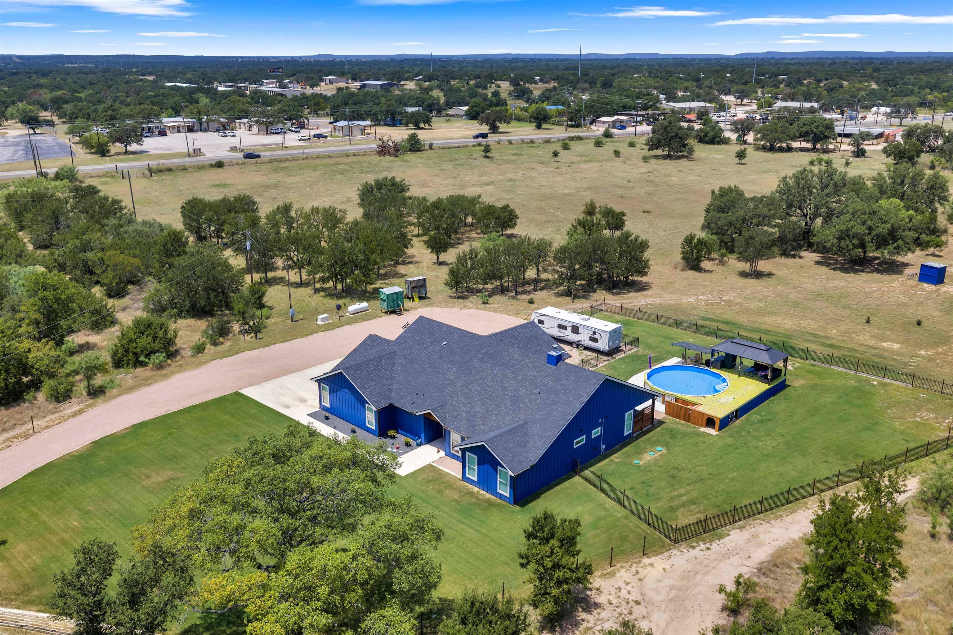 175 Lehne LOOP, Buchanan Dam, TX 78609