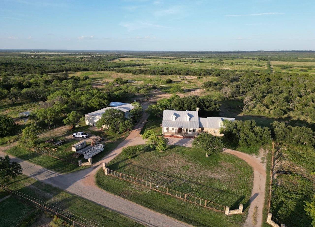 1810 10th St., Rochelle, TX 76872