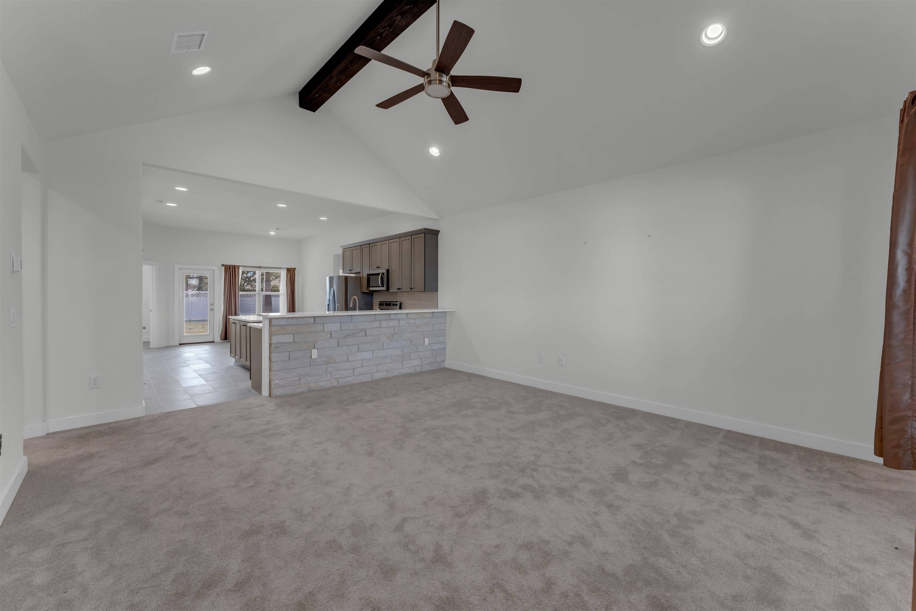 449 Dove TRL, Bertram, TX 78605