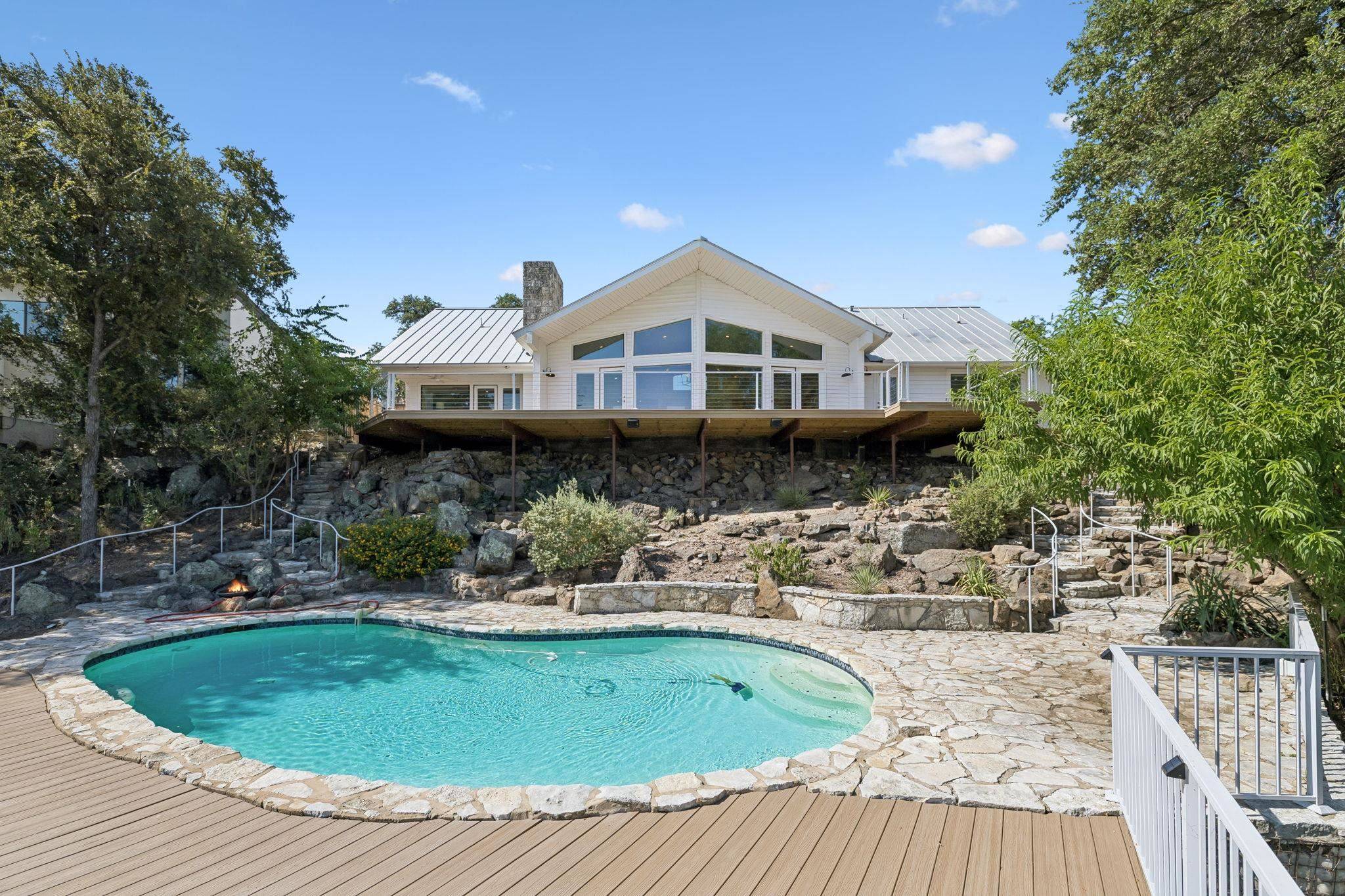 204 N Blue Ridge TRL, Horseshoe Bay, TX 78657