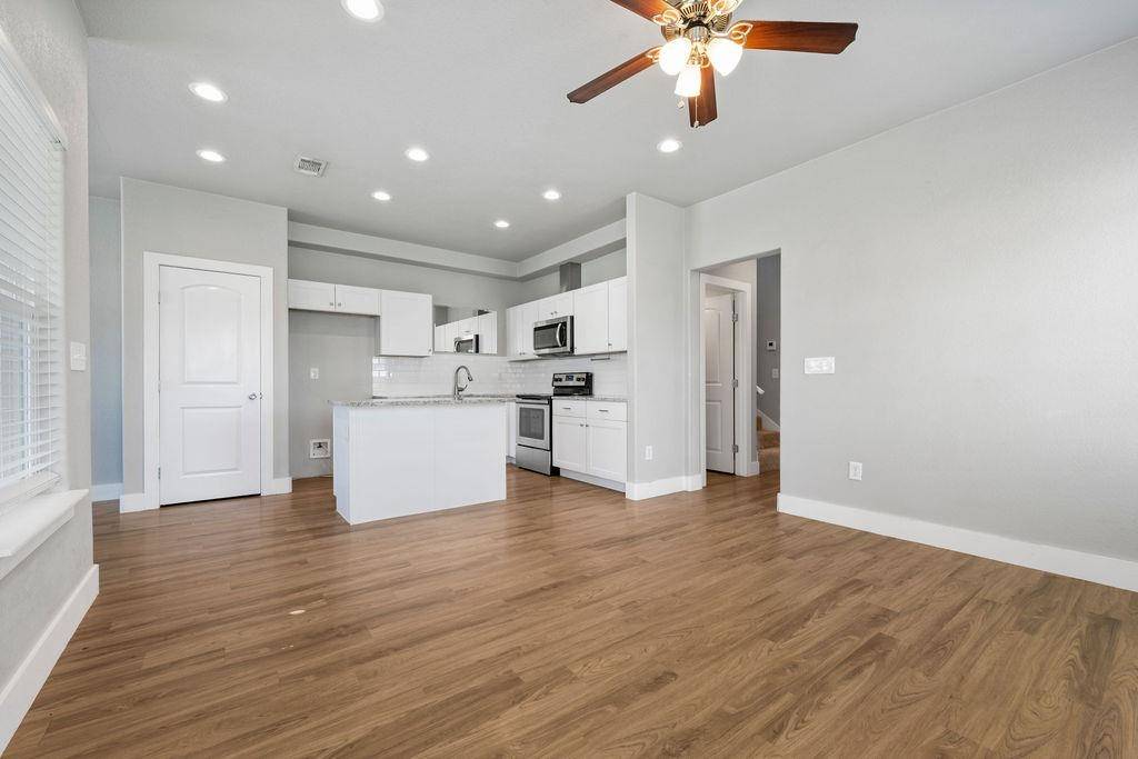 3510 Cactus Trl AVE, Kingsland, TX 78639