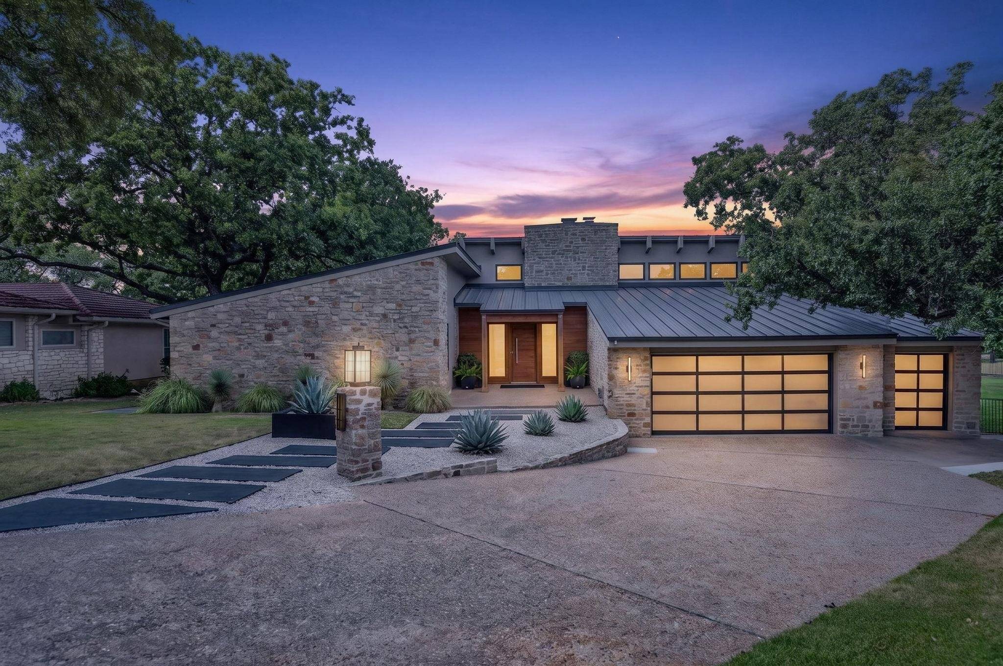 110 Silver Spur, Horseshoe Bay, TX 78657