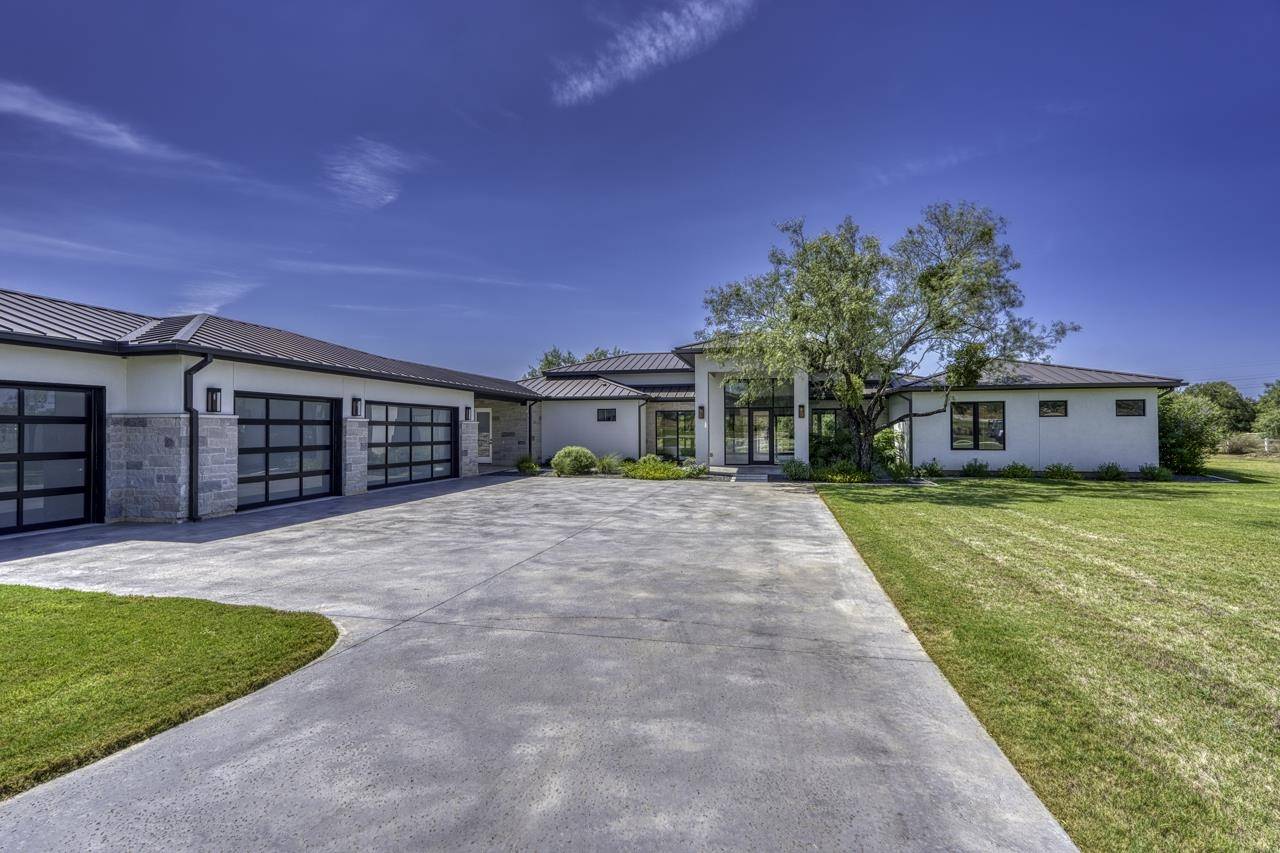 172 Westgate Loop, Horseshoe Bay, TX 78657