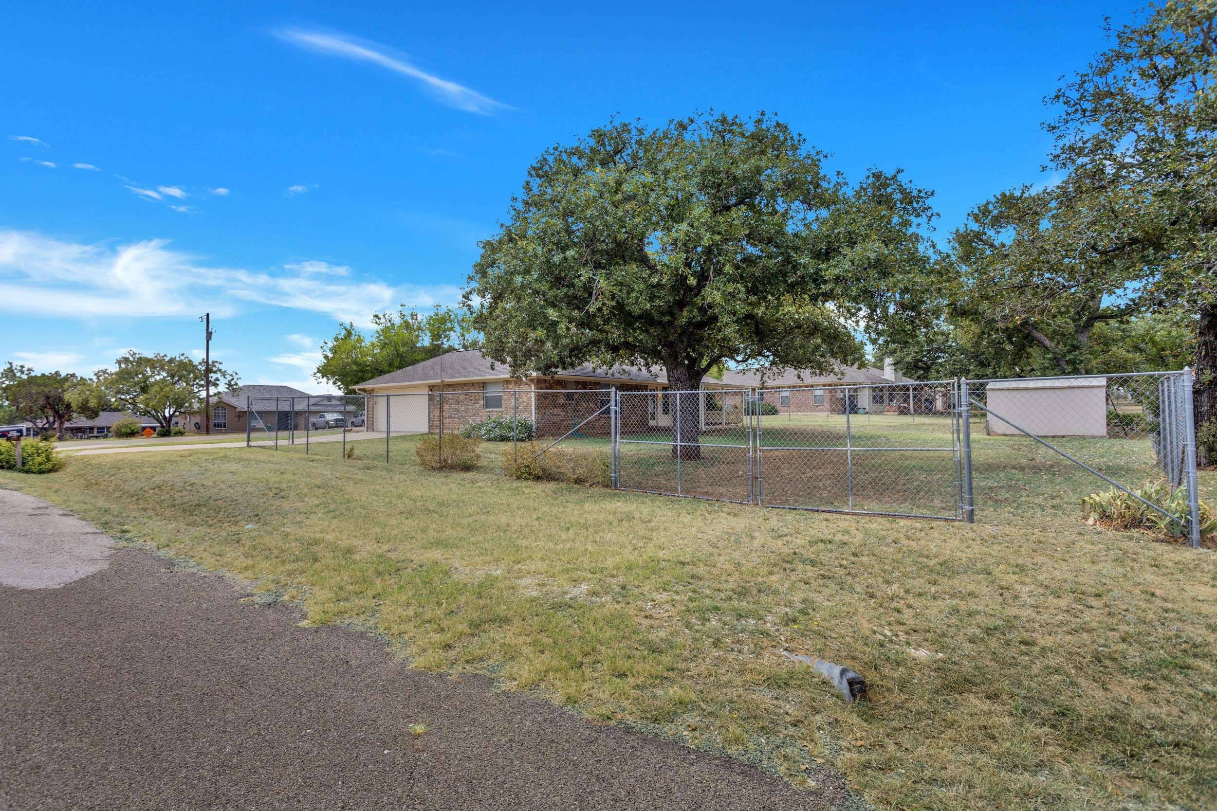 105 COUNTY ROAD 146, Burnet, TX 78611