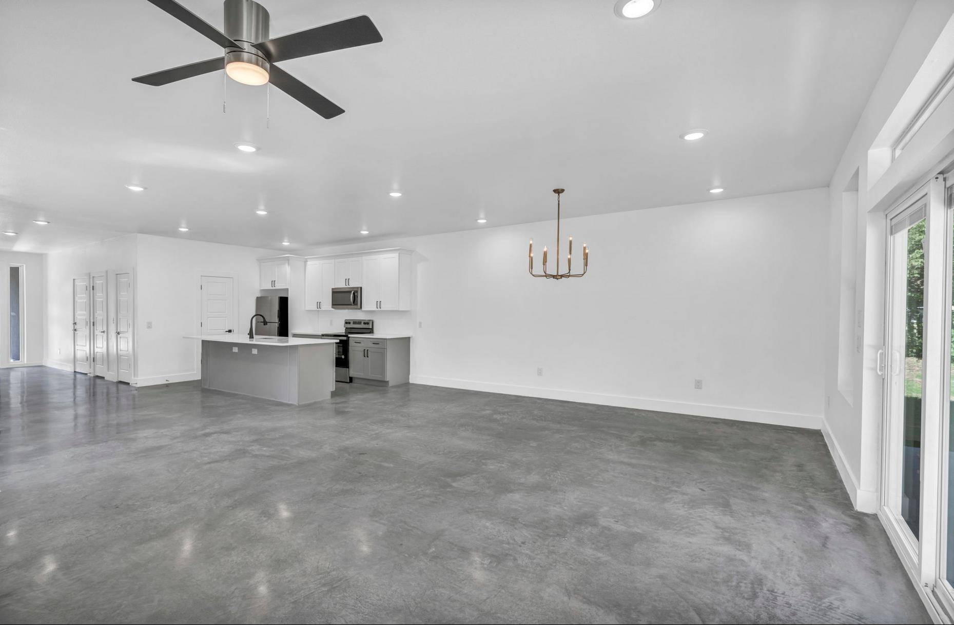 1006 E Marble ST, Burnet, TX 78611