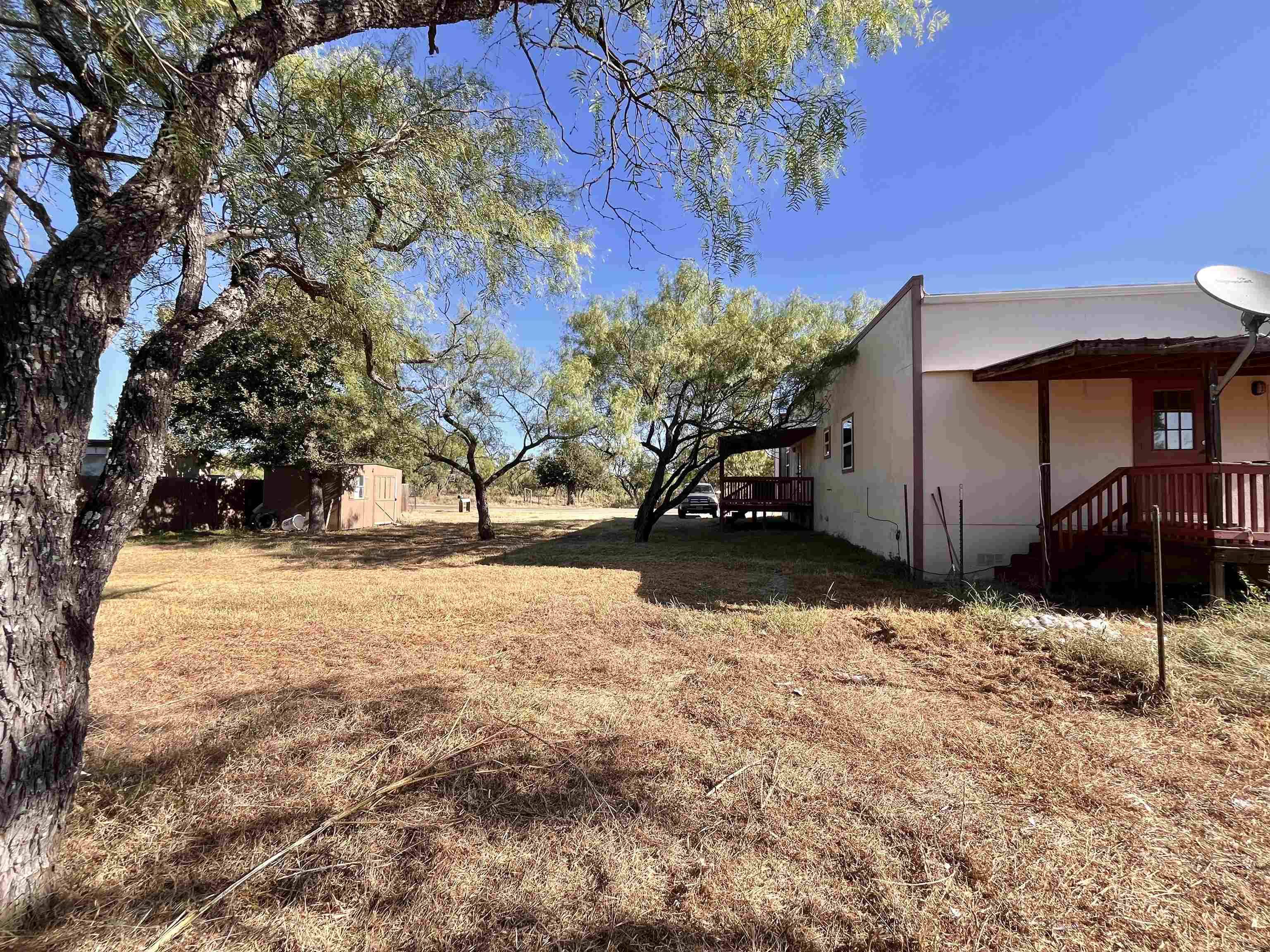 711 Dallas ST, Kingsland, TX 78639