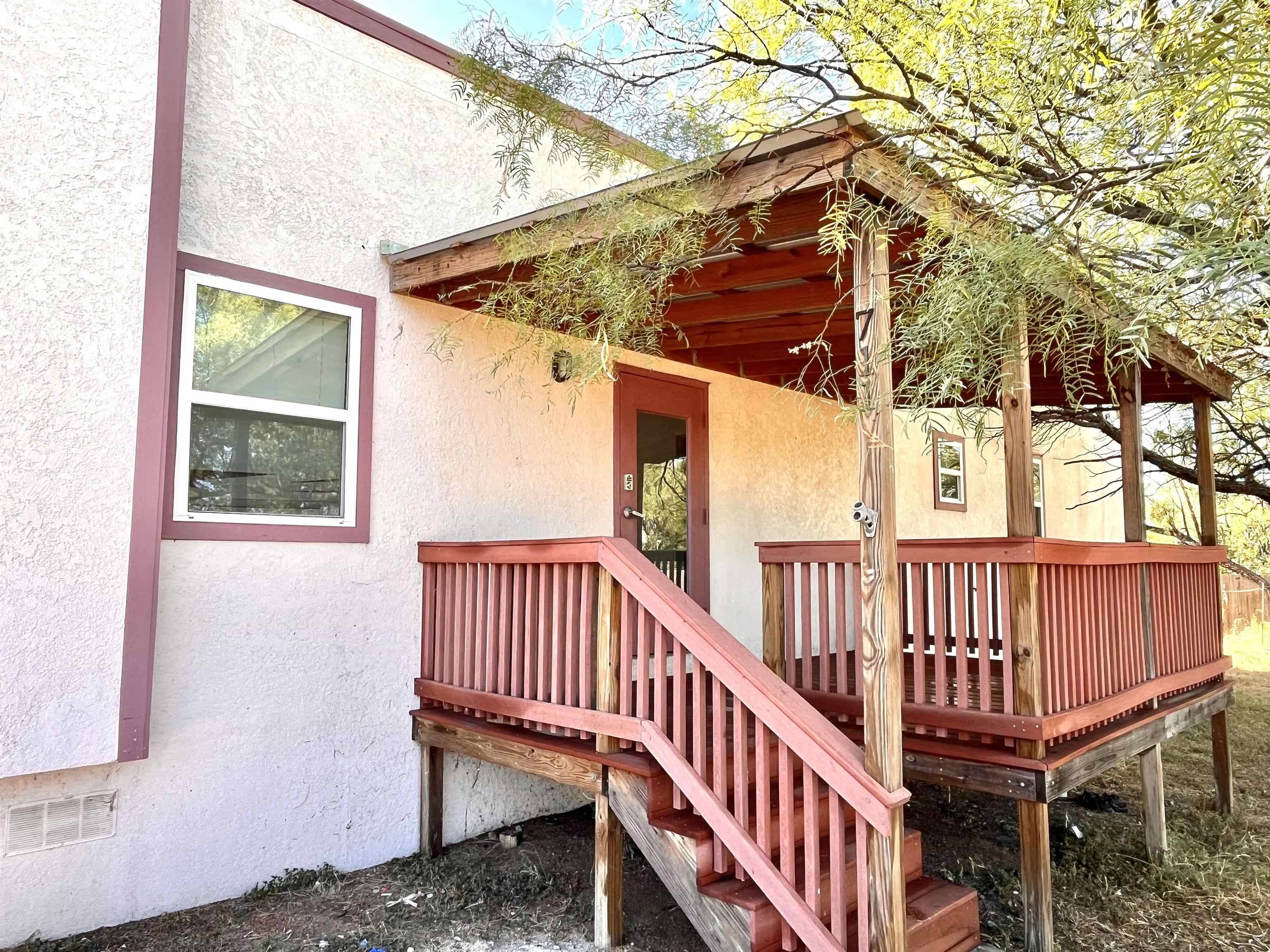 711 Dallas ST, Kingsland, TX 78639