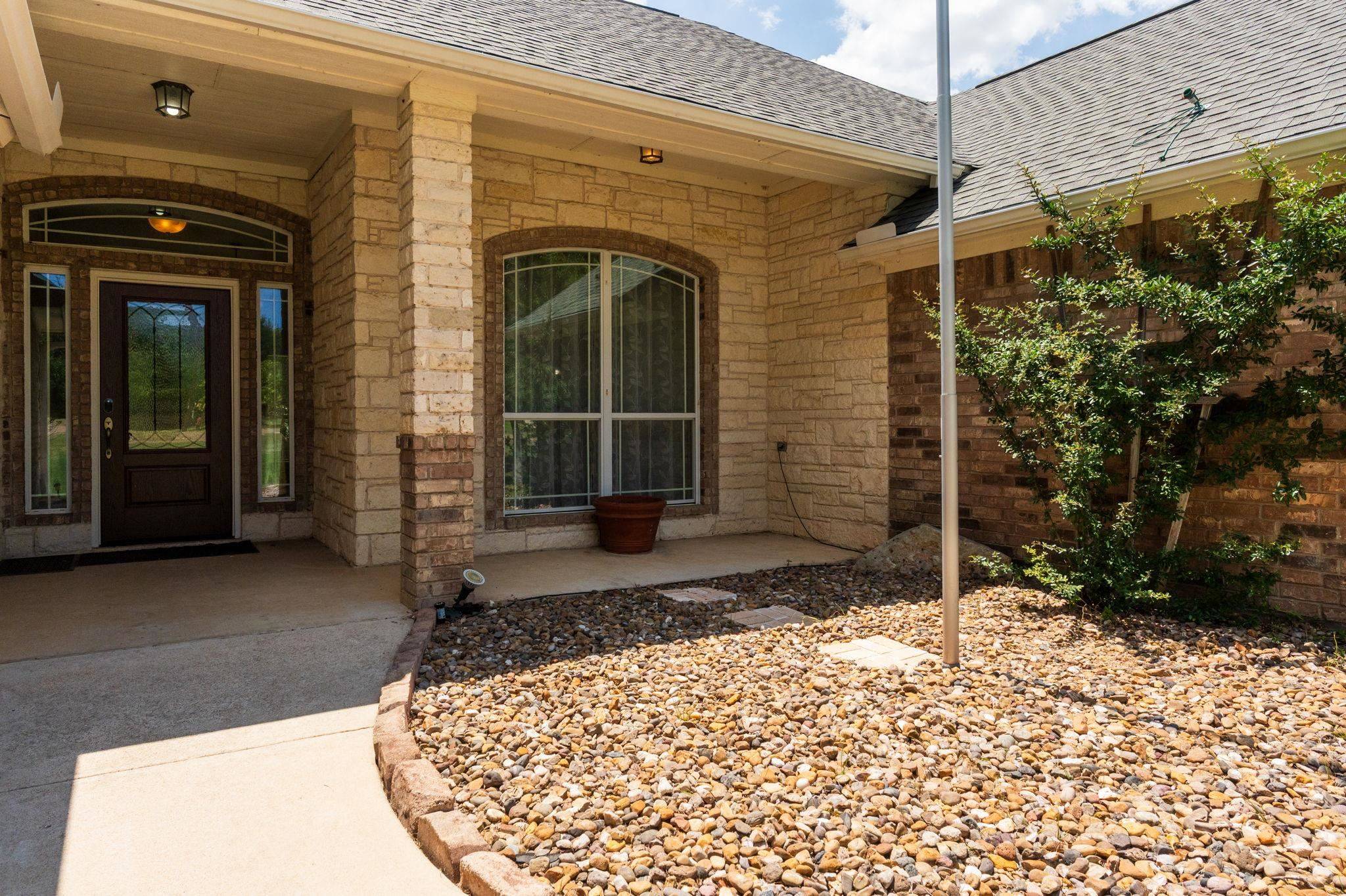 901 County Road 3150, Kempner, TX 76539