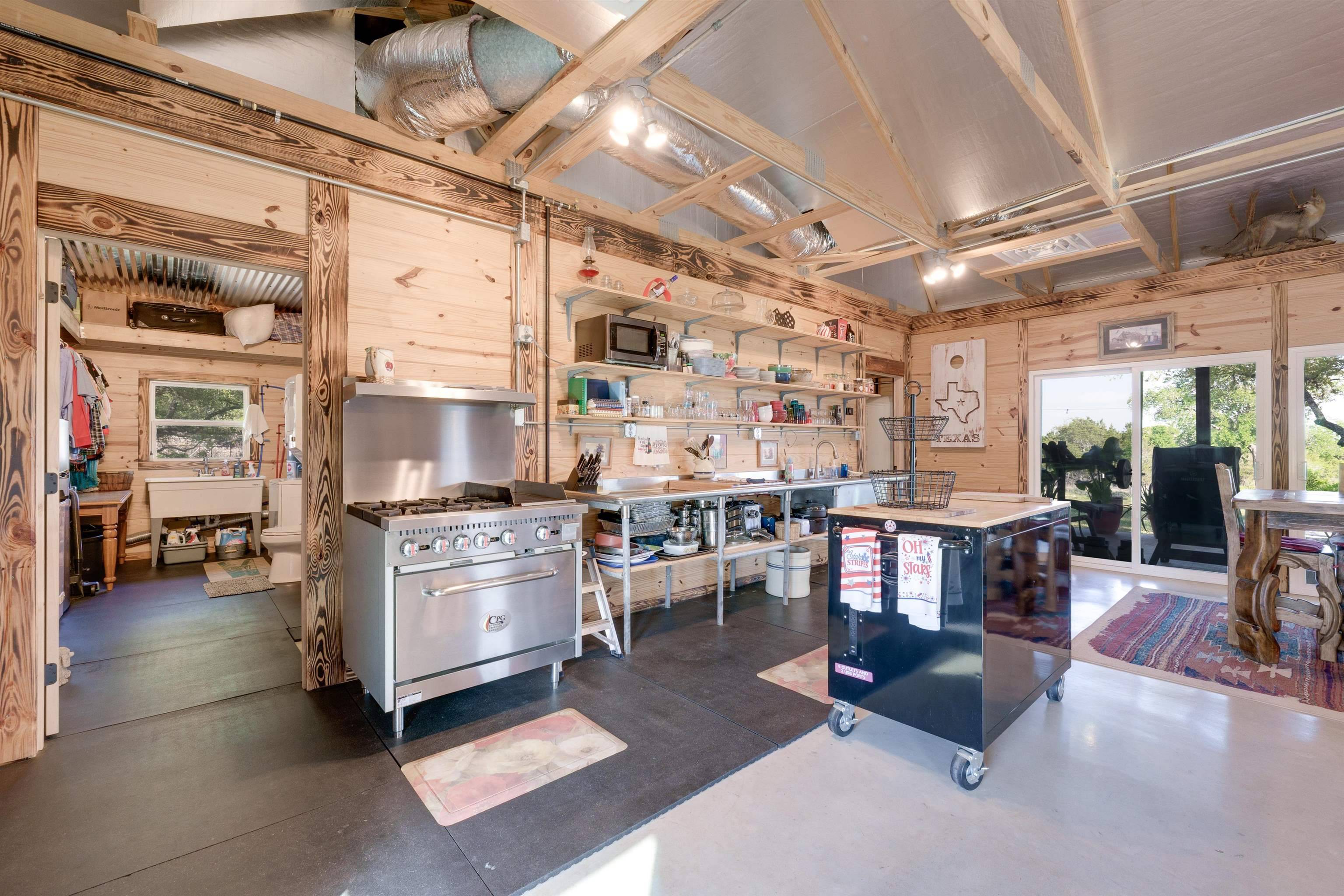 1261 Park Road, Lampasas, TX 76550