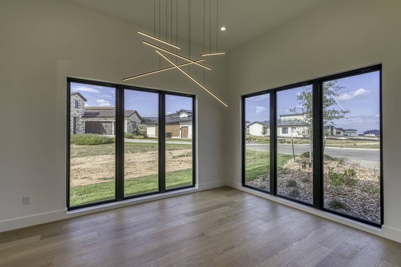 126 Via Roma Ct, Horseshoe Bay, TX 78657