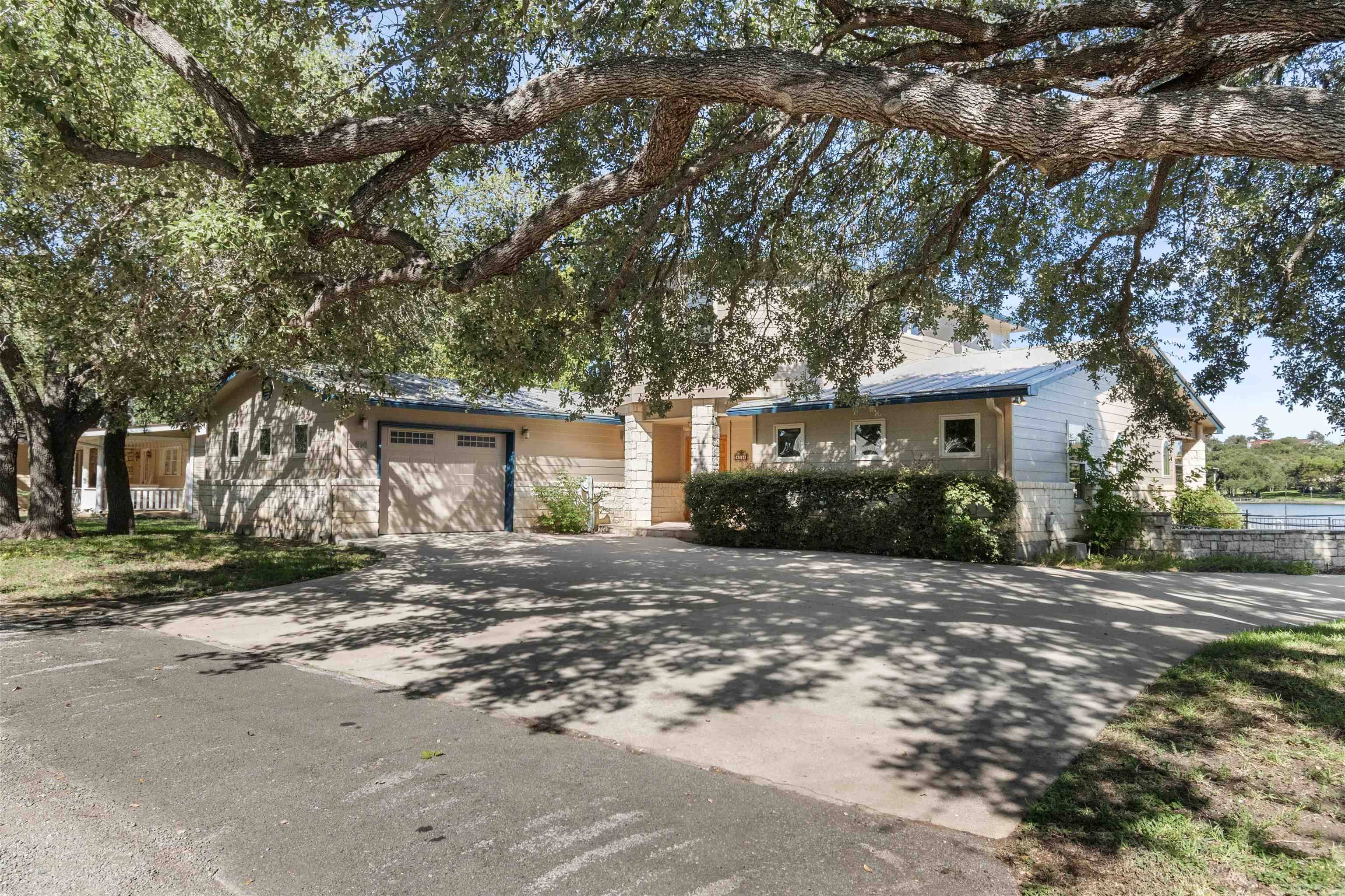 414 Island Lodges Dr, Buchanan Dam, TX 78609