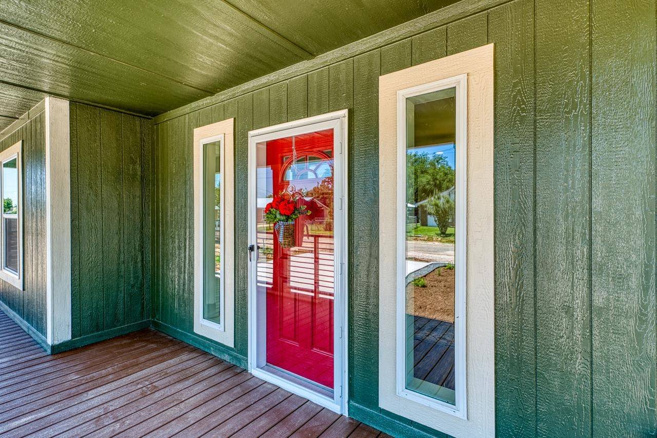 1200 E Green ST, Llano, TX 78643