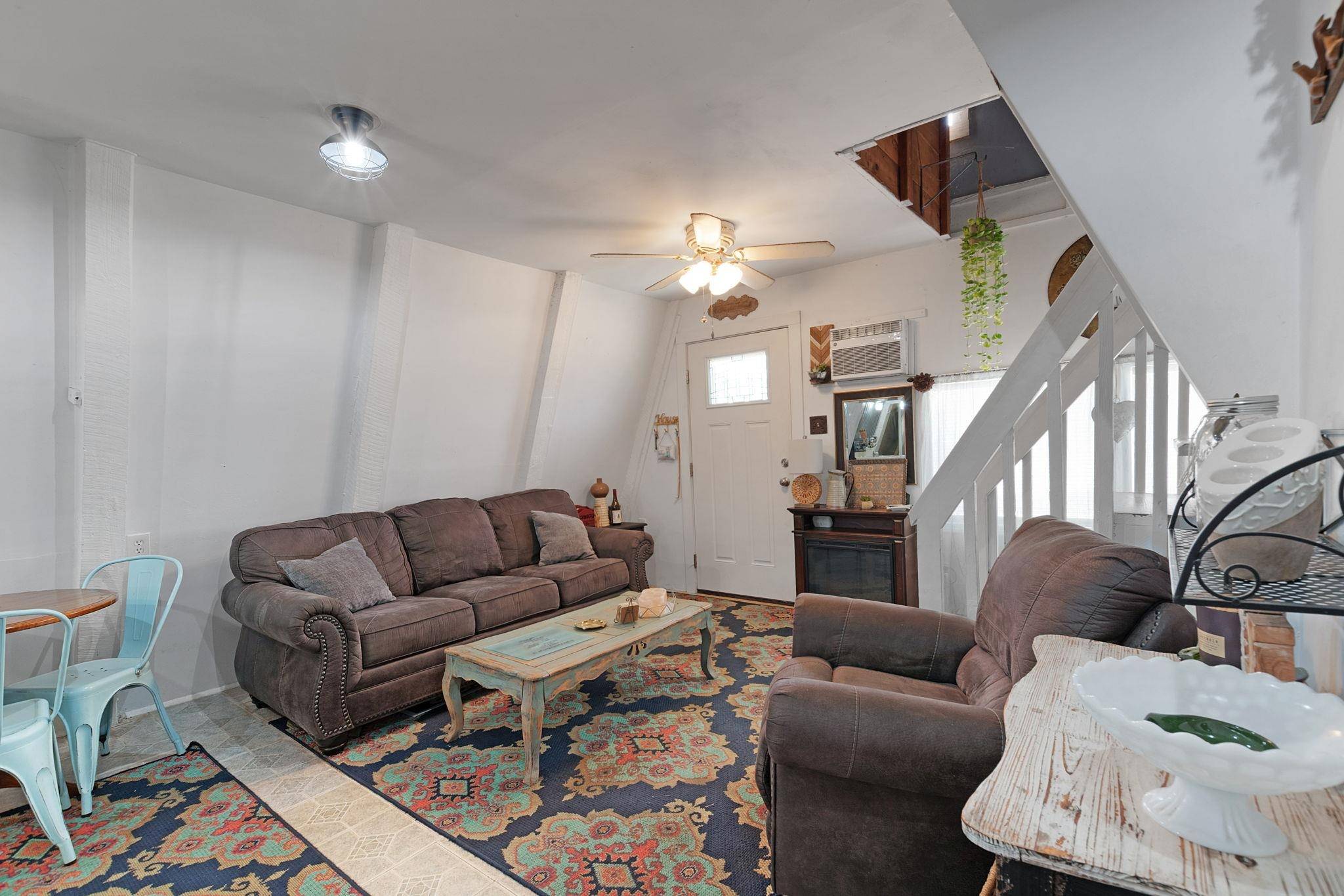 916 Apache DR, Burnet, TX 78611