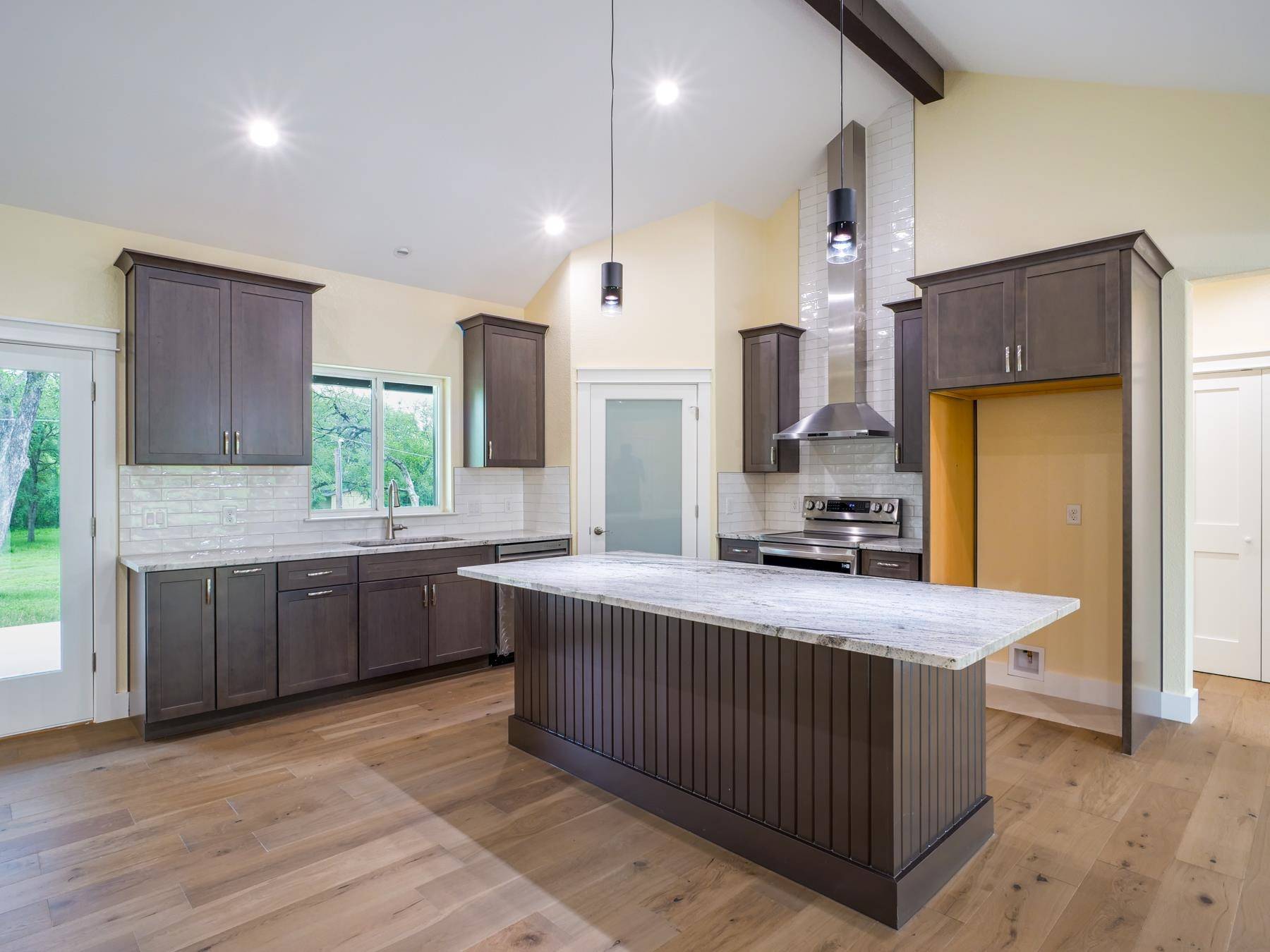 1415 Bluebonnet, Marble Falls, TX 78654