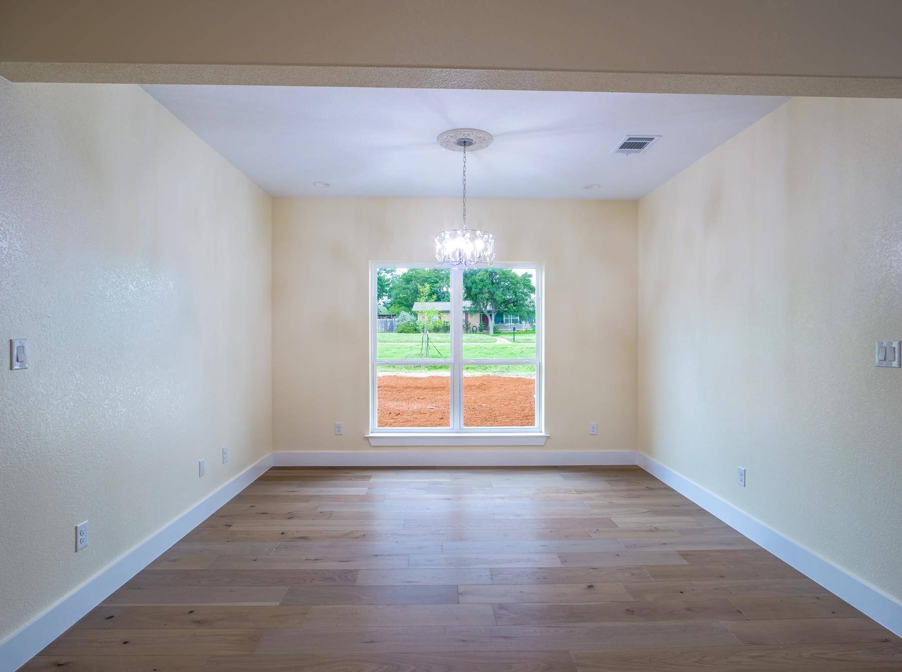 1415 Bluebonnet, Marble Falls, TX 78654