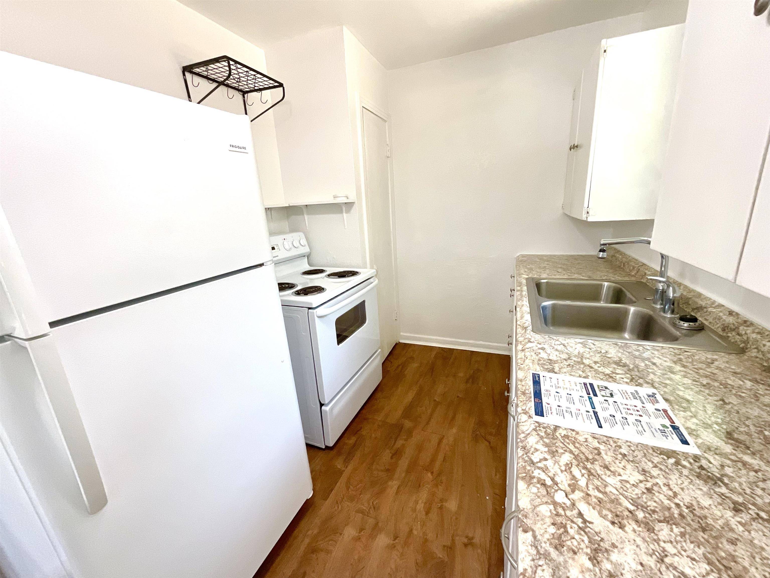 1007 Flag ST, Llano, TX 78643