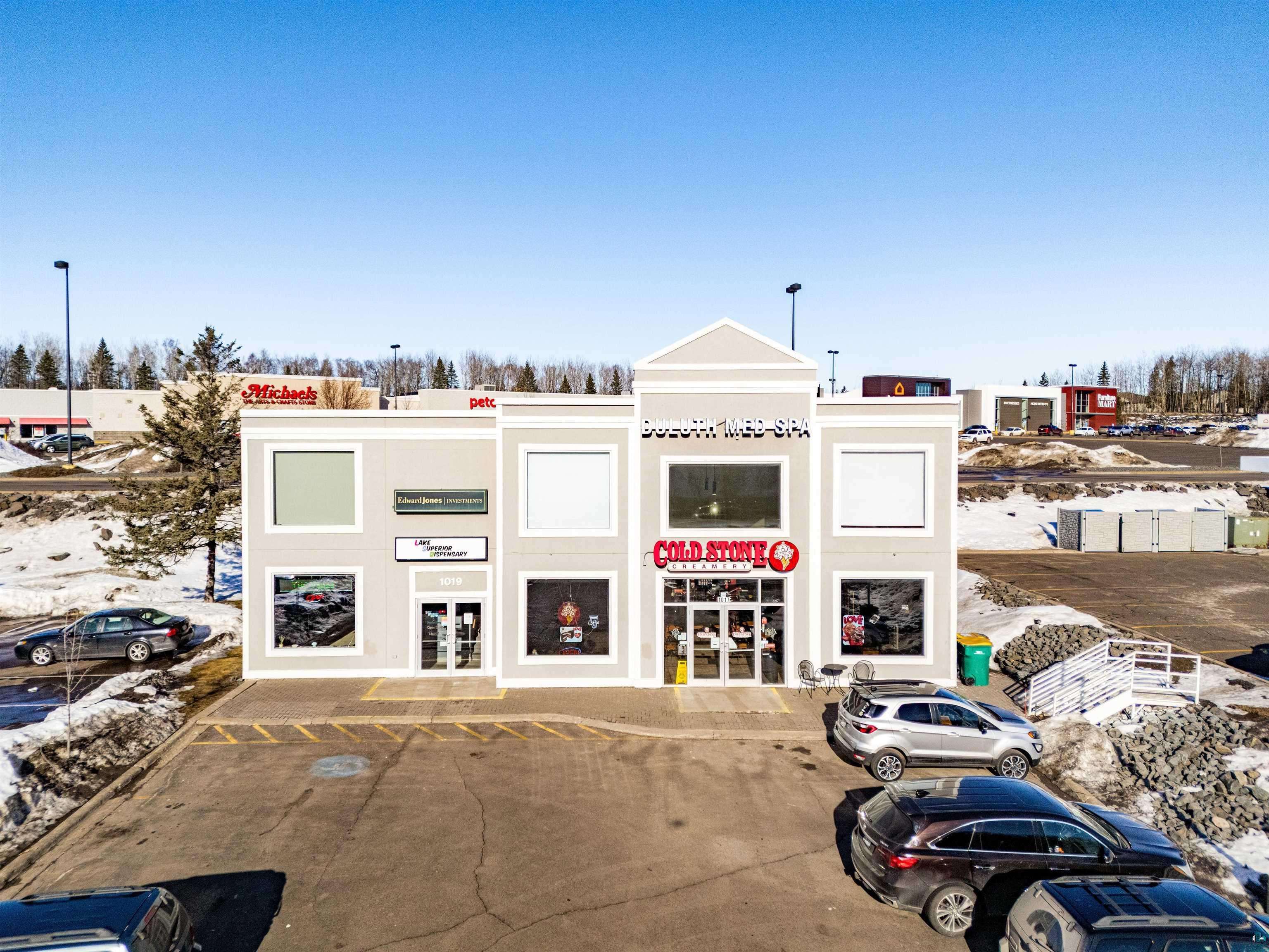 1017-1019 W Central Entrance, Duluth, MN 55811