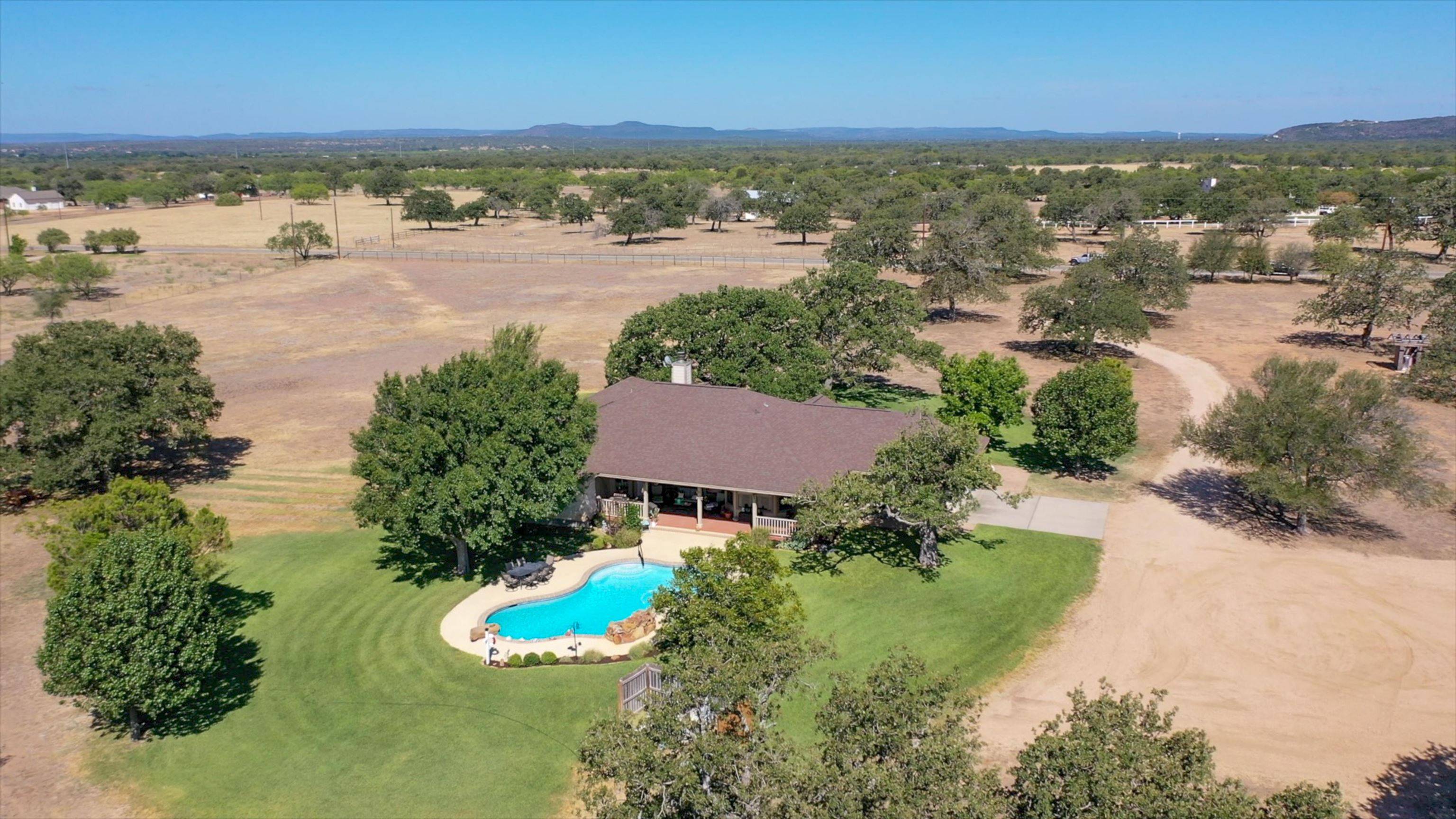 601 Oxbow Trail, Marble Falls, TX 78654