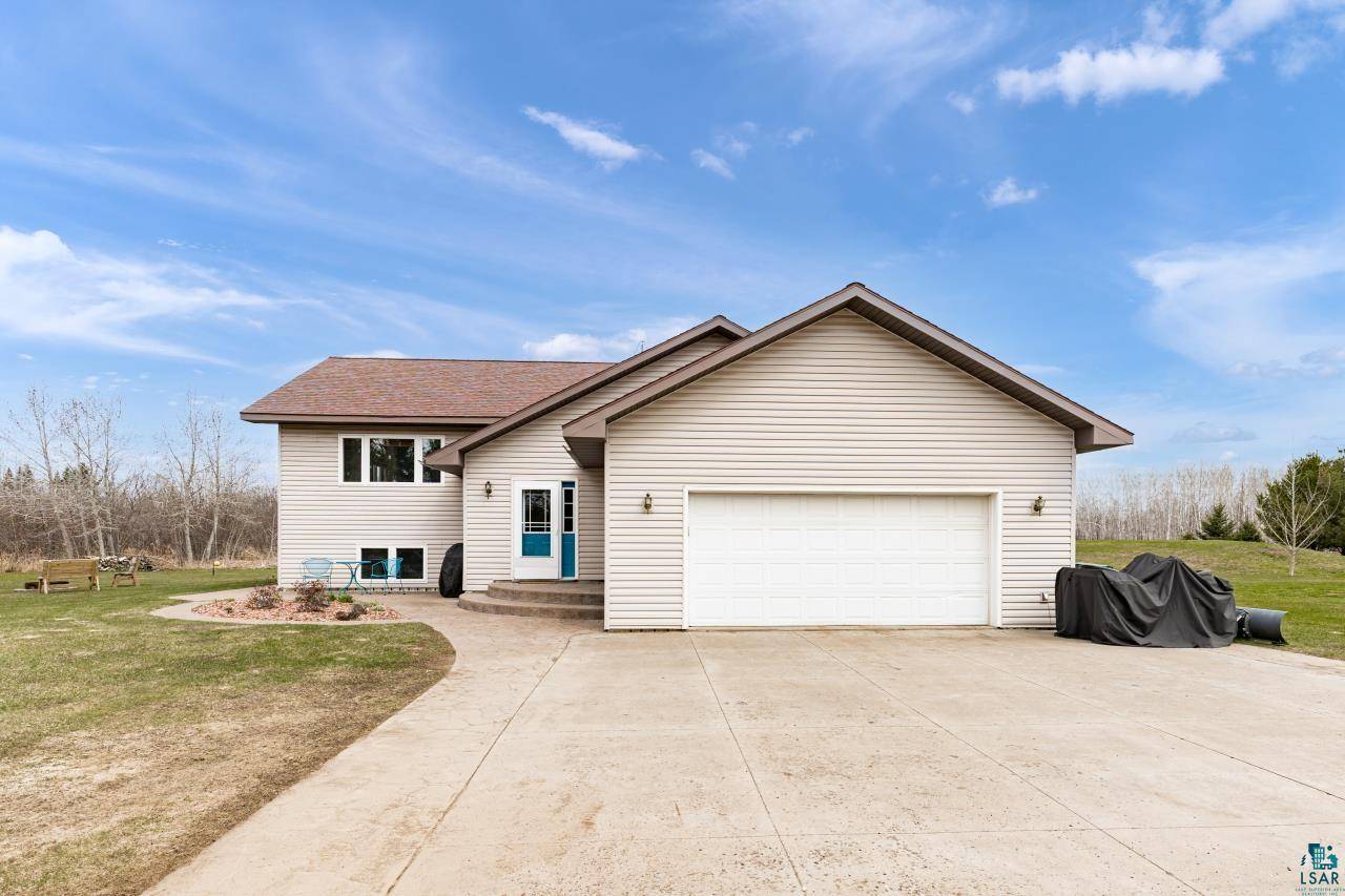 2667 Chloe Ln, Carlton, MN 55718