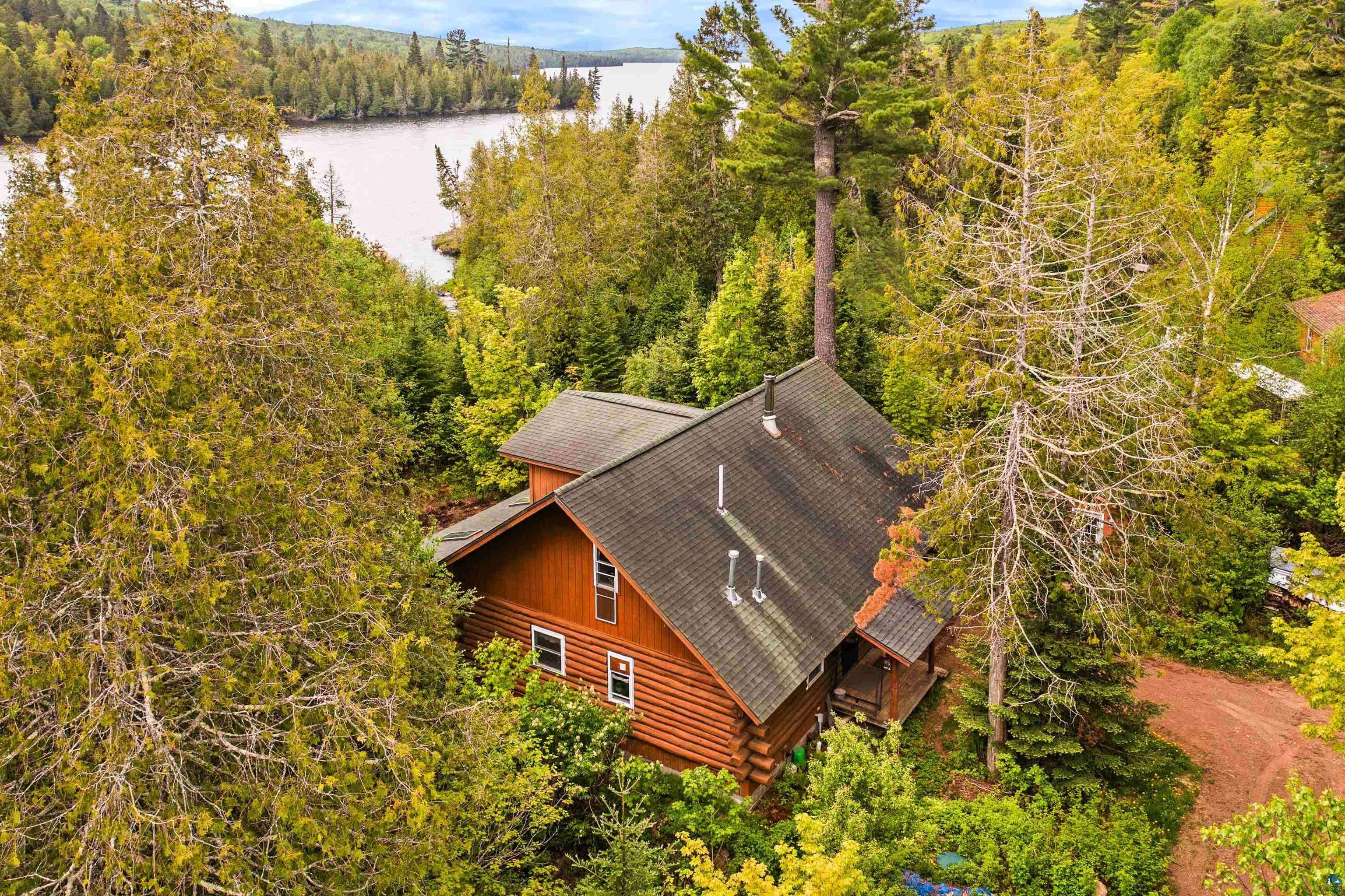 204 E Deeryard Rd, Grand Marais, MN 55604