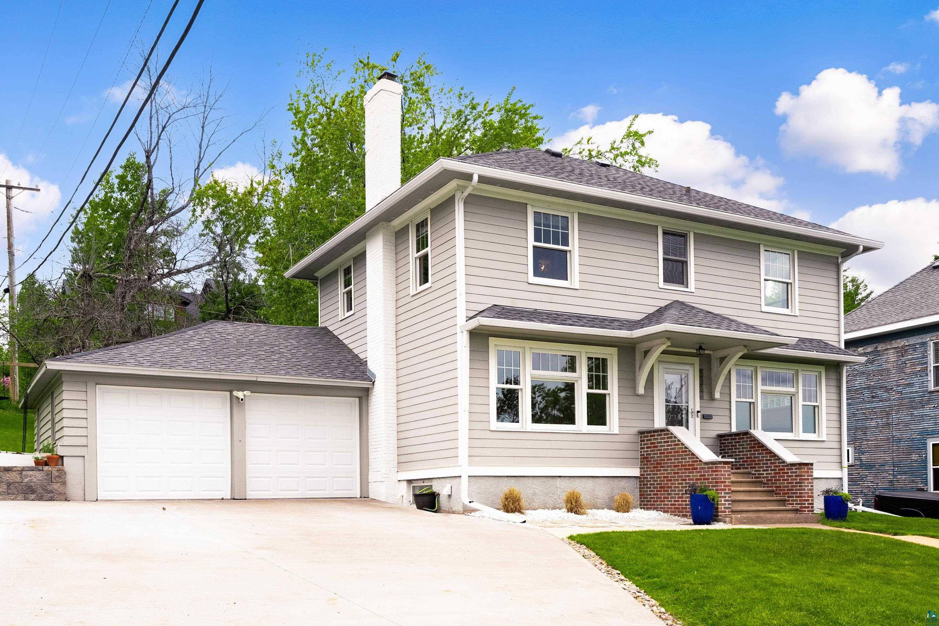2701 E 2nd St, Duluth, MN 55812