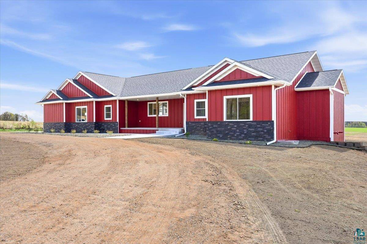 1547 17th Ave, Barron, WI 54812