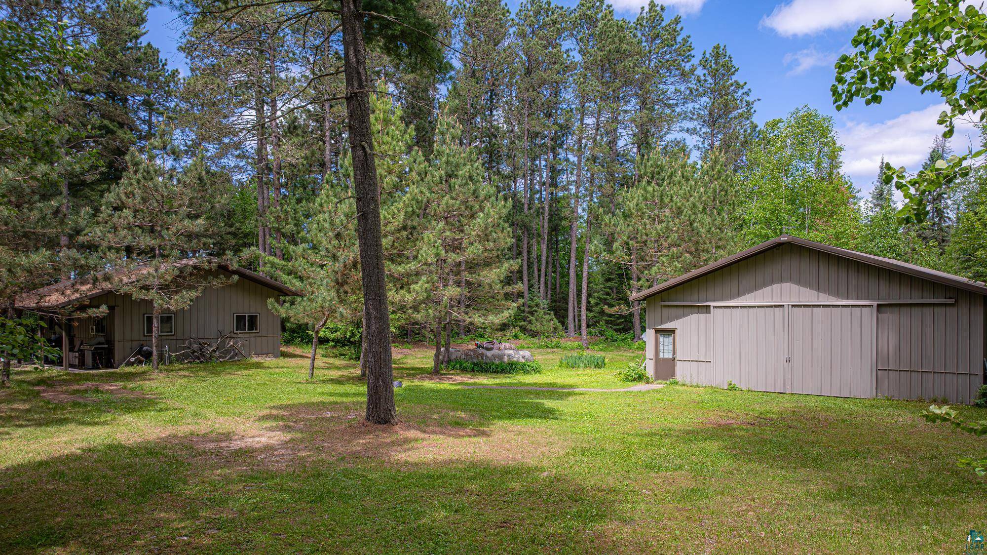 7280 Far North Rd, Buyck, MN 55772