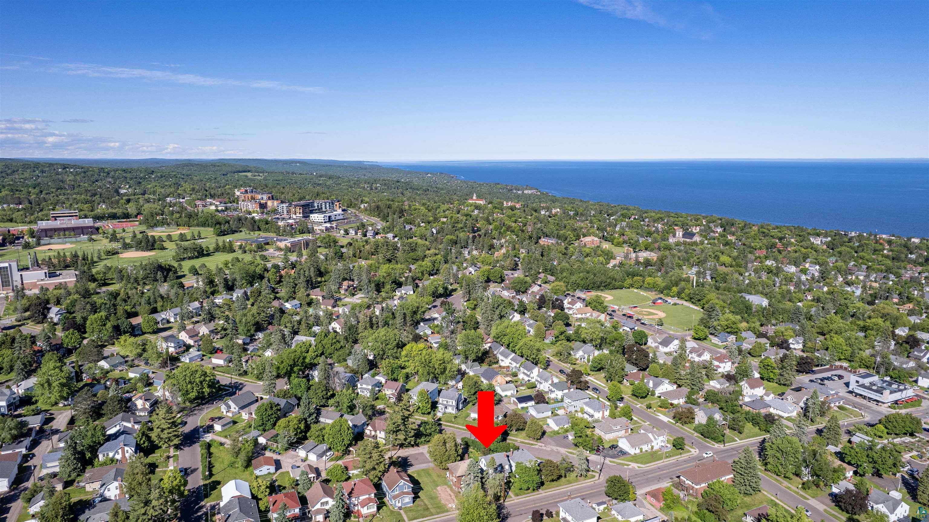 928 N 19th Ave E, Duluth, MN 55812
