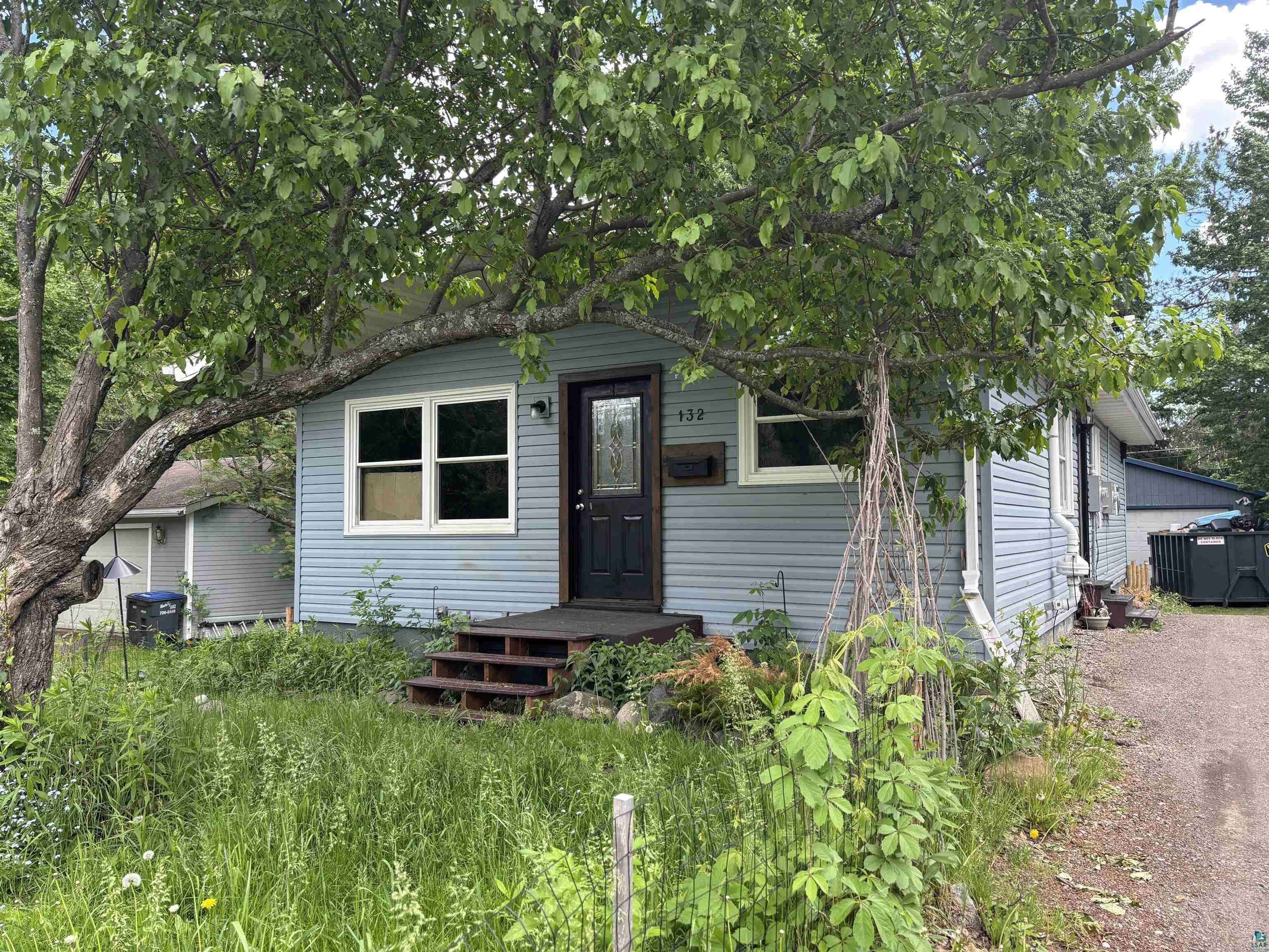 132 W Winona St, Duluth, MN 55803