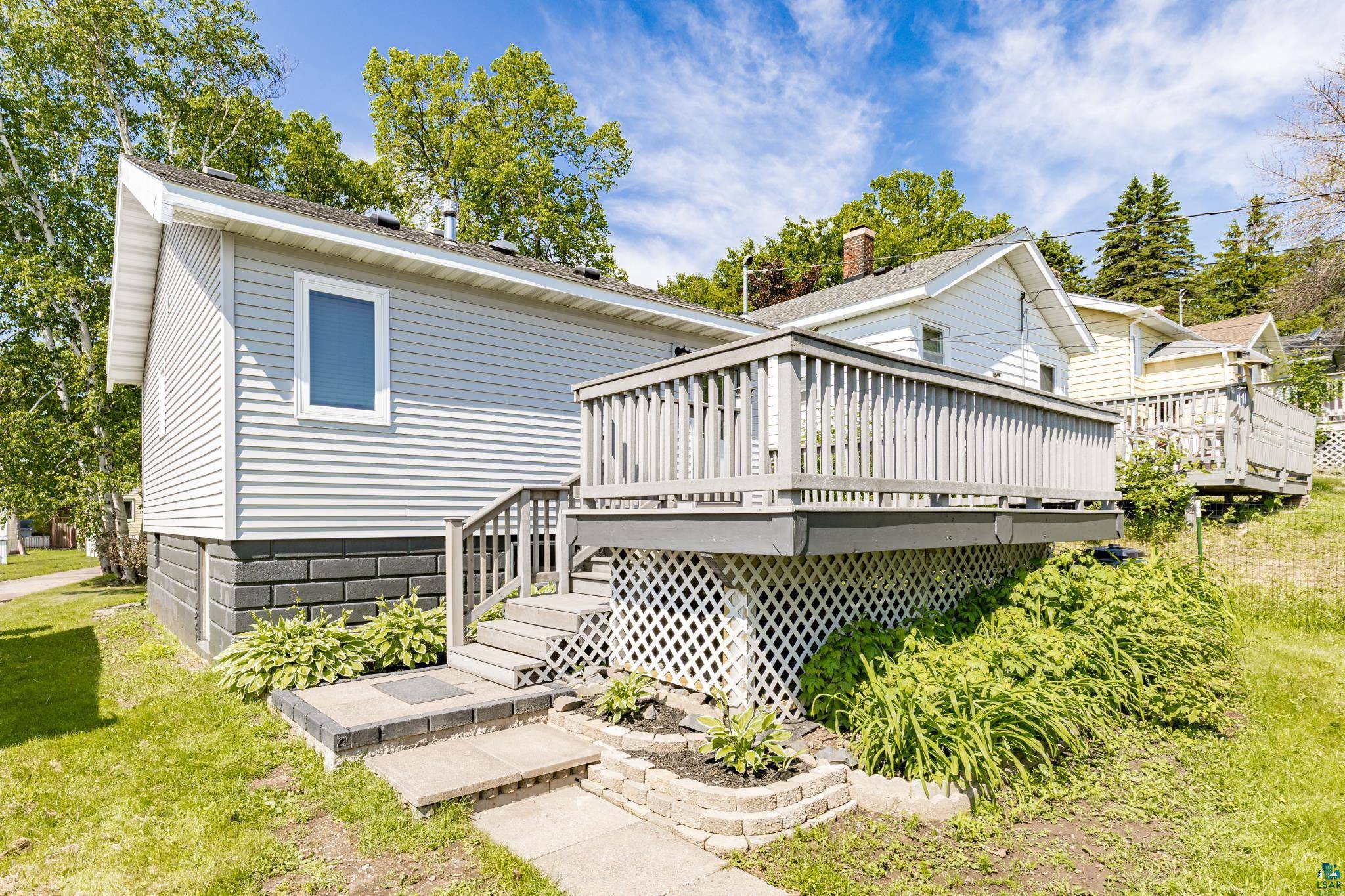 832 Charles Ave, Duluth, MN 55807