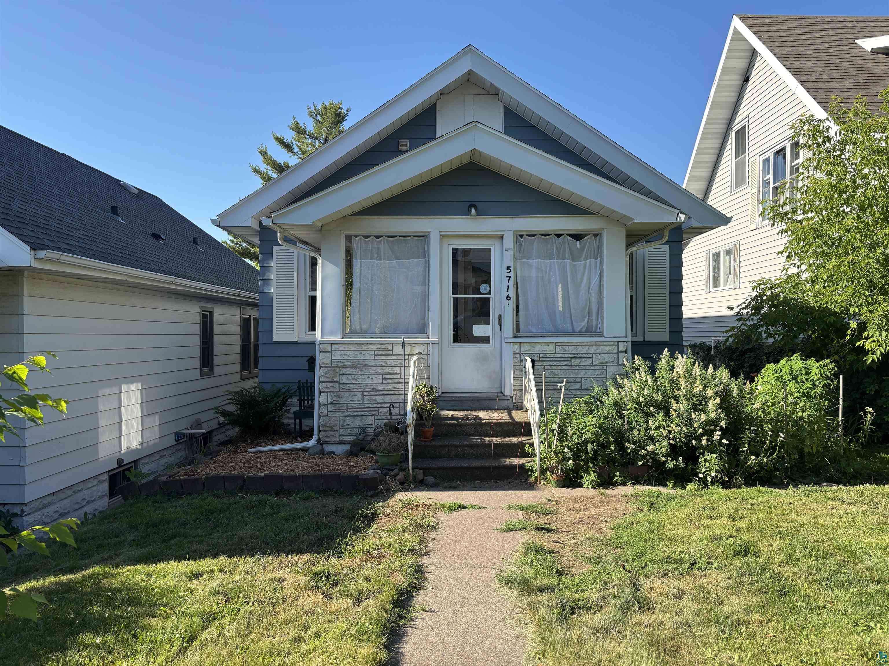 5716 Highland St, Duluth, MN 55807