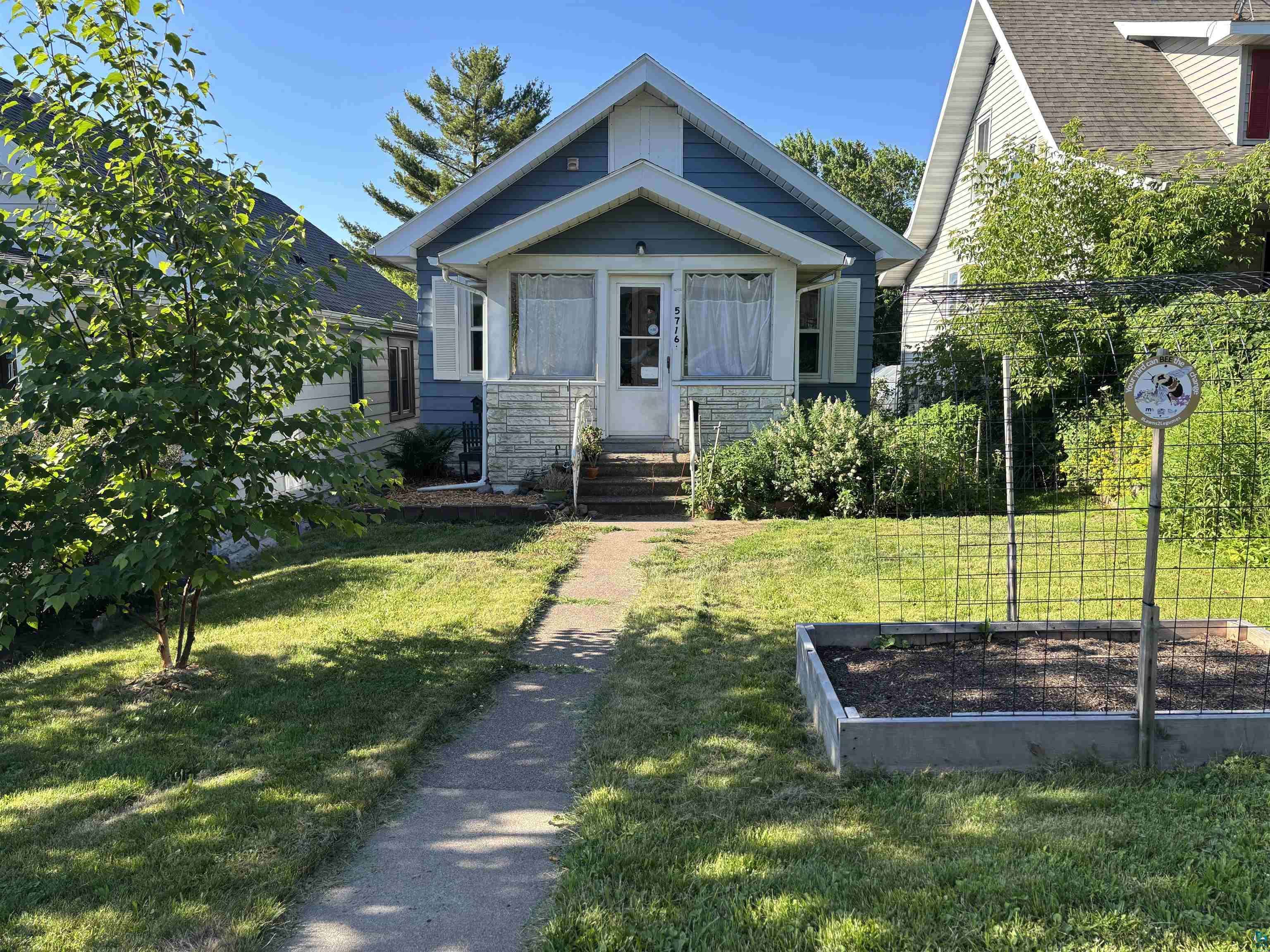 5716 Highland St, Duluth, MN 55807
