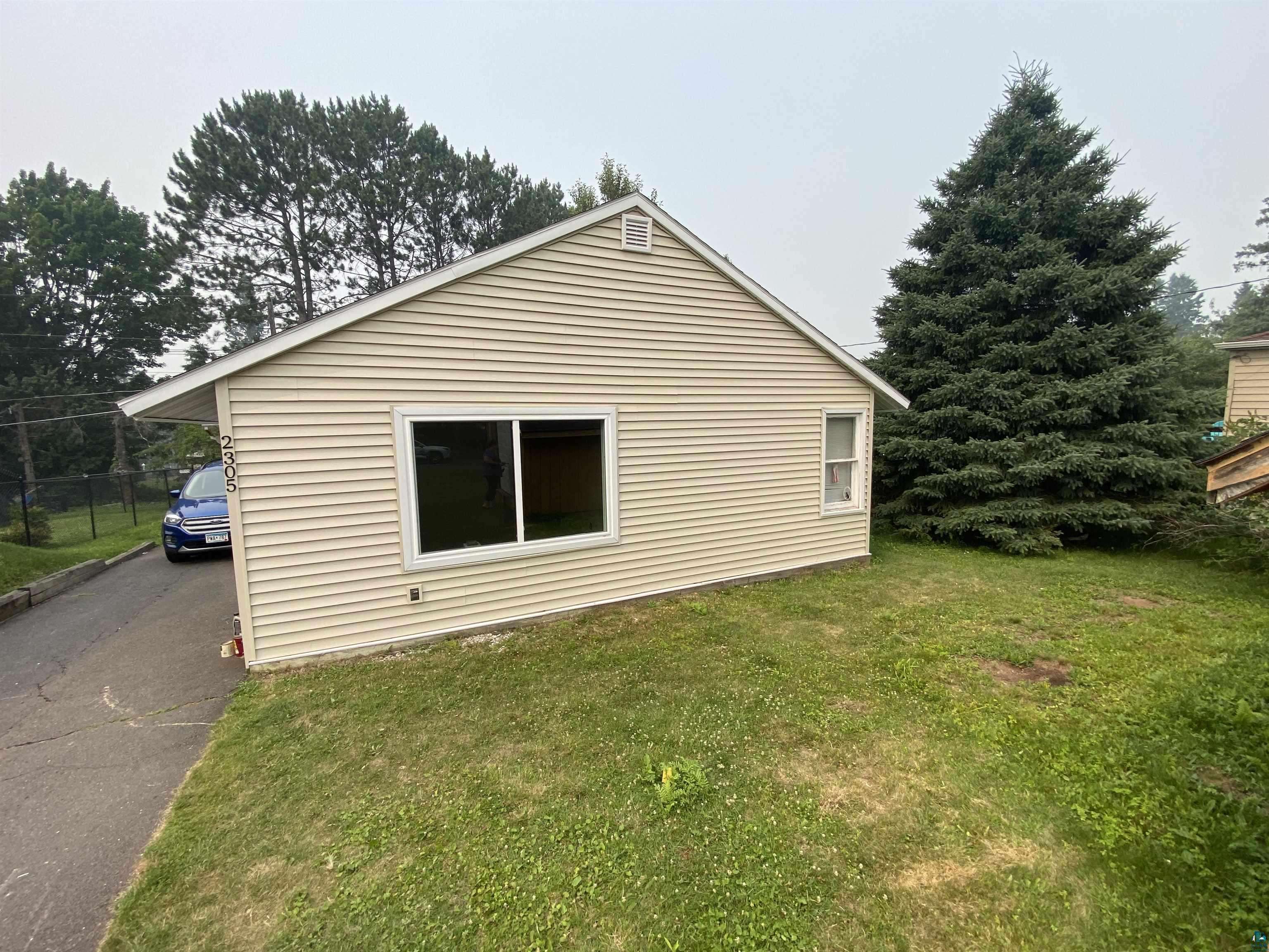 2305 Pershing St, Duluth, MN 55811