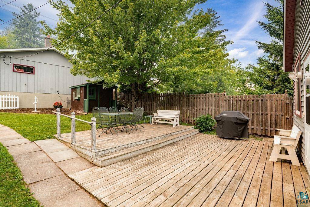 1217 E 10th St, Duluth, MN 55805