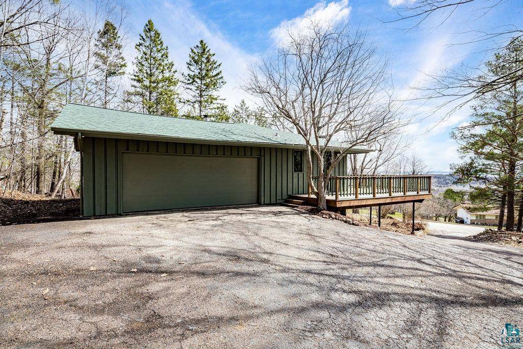 2207 Heather Ave, Duluth, MN 55803