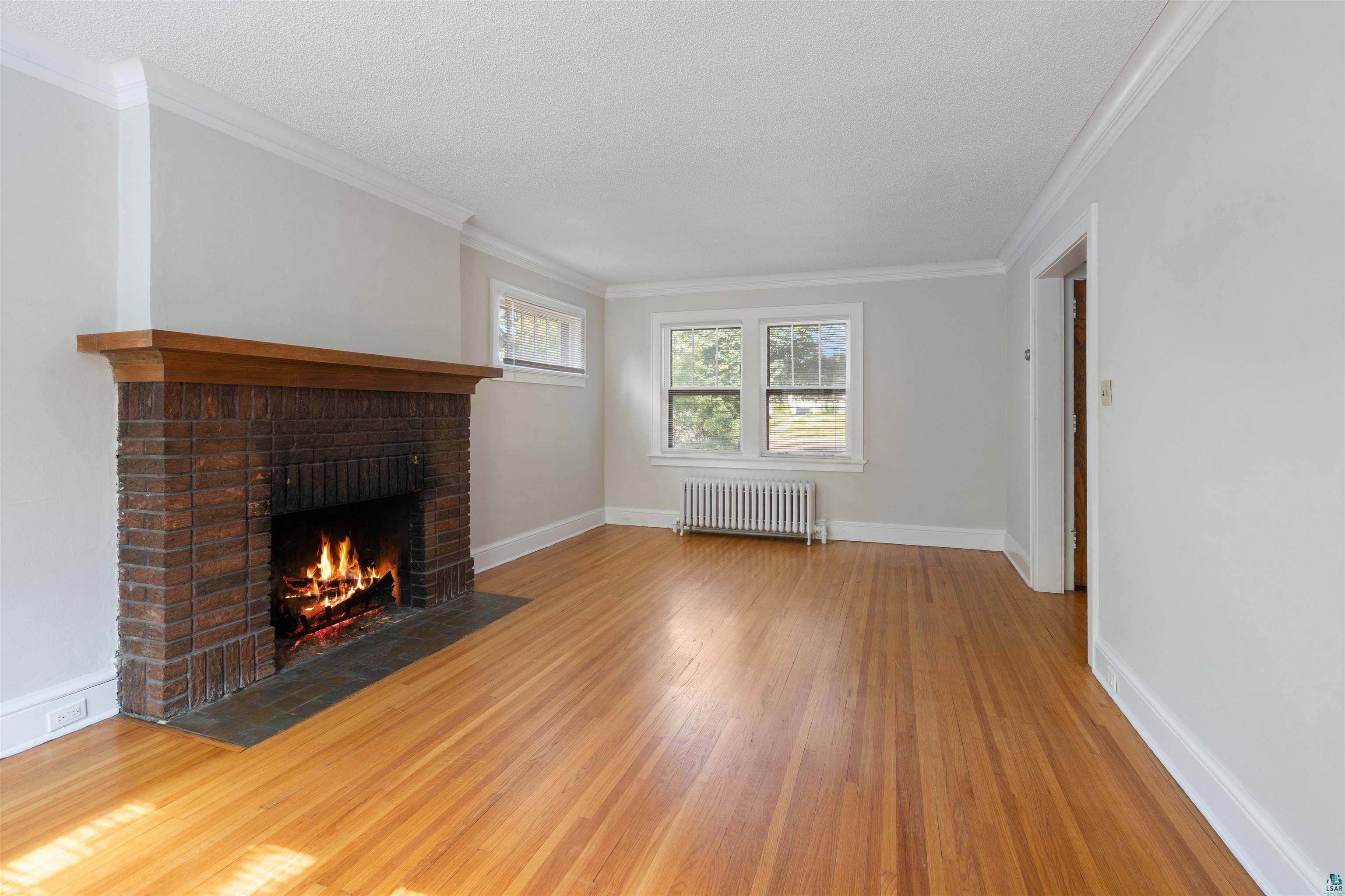 1828 Woodland Ave, Duluth, MN 55803