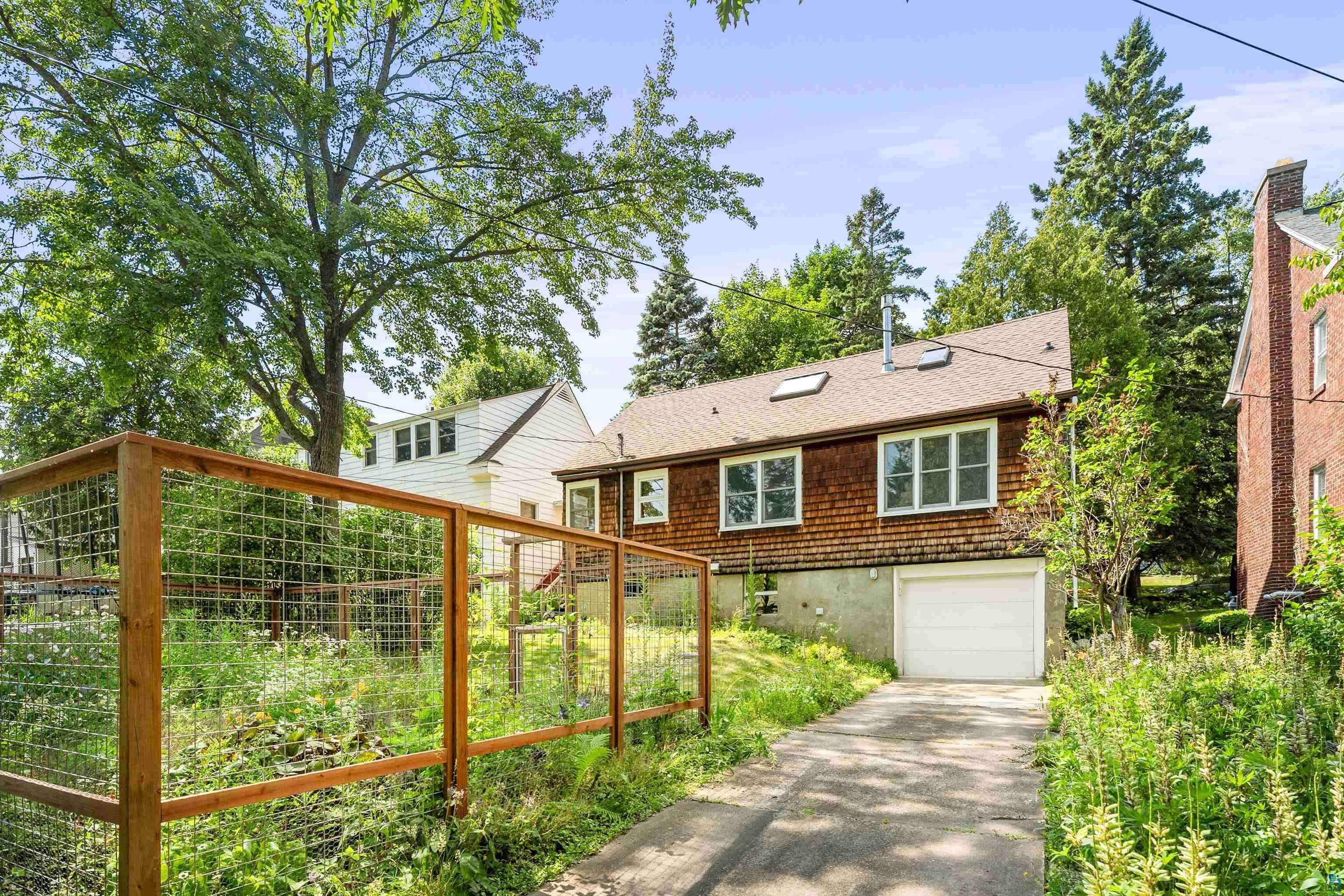 2910 Greysolon Rd, Duluth, MN 55812