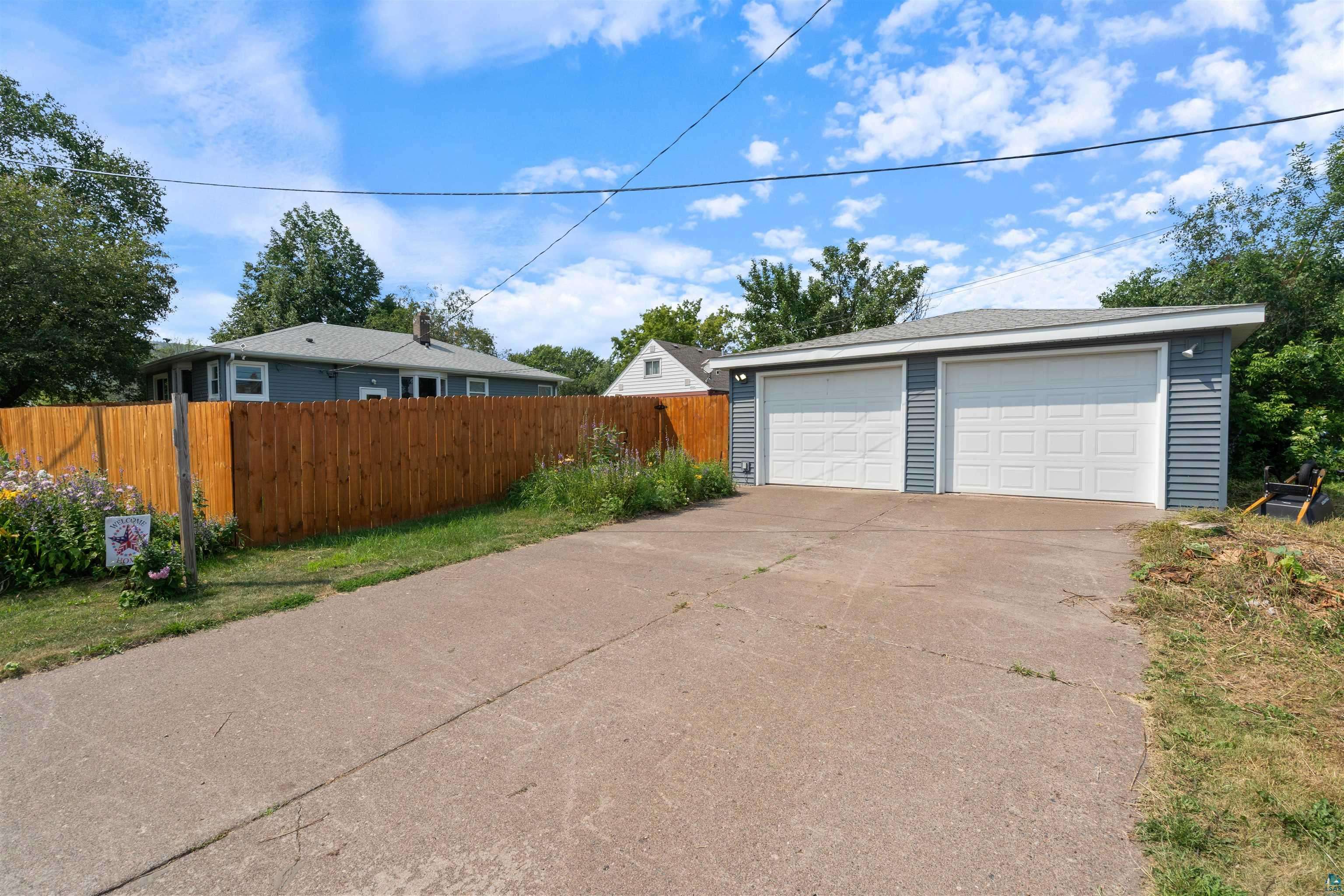 1354 91st Ave W, Duluth, MN 55808