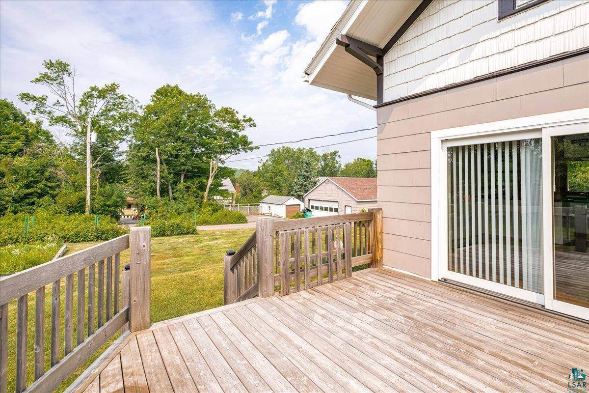 2213 Sussex Ave, Duluth, MN 55812