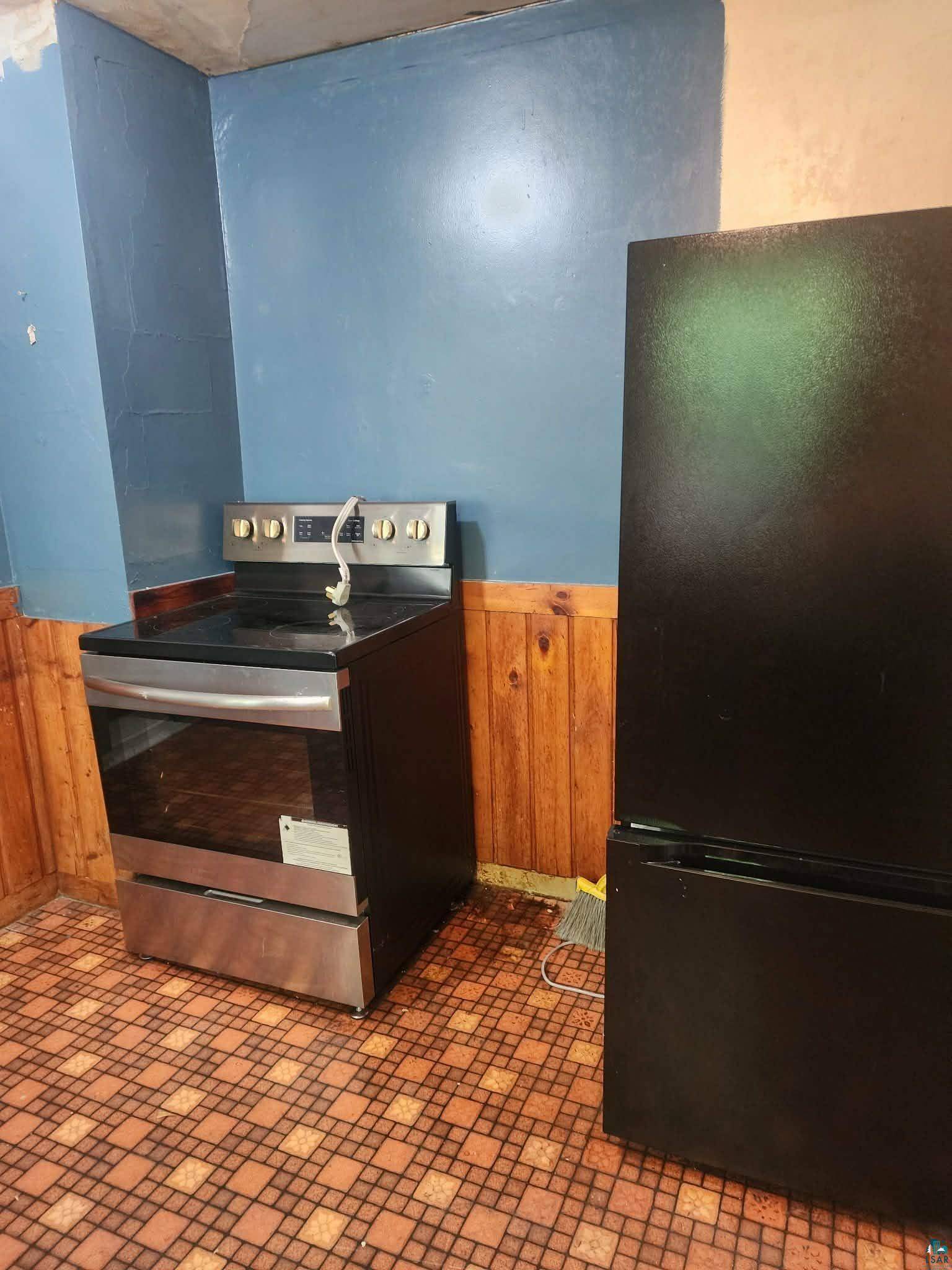 1628 E 1st St, Duluth, MN 55812