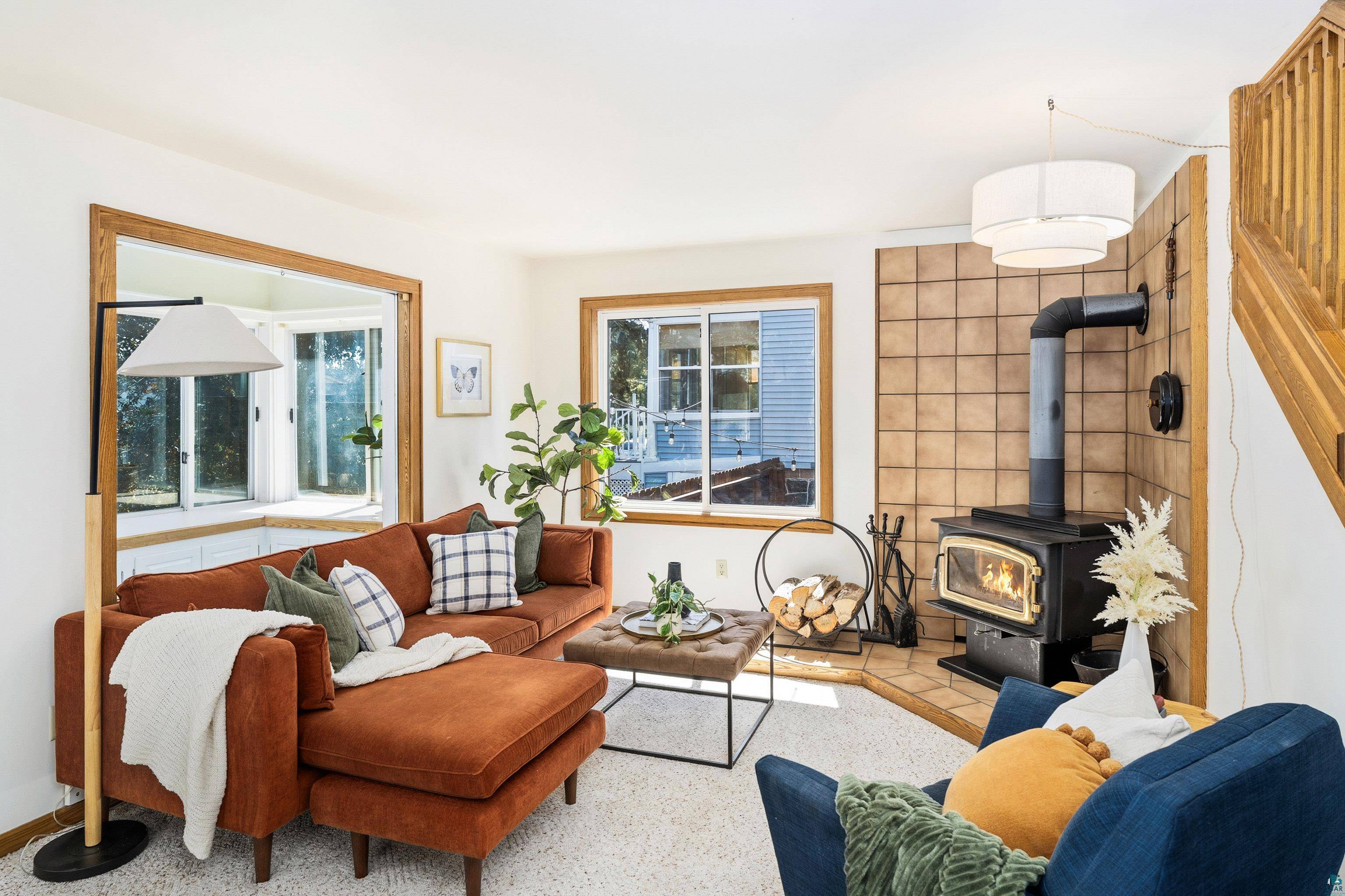 819 E 7th St, Duluth, MN 55805