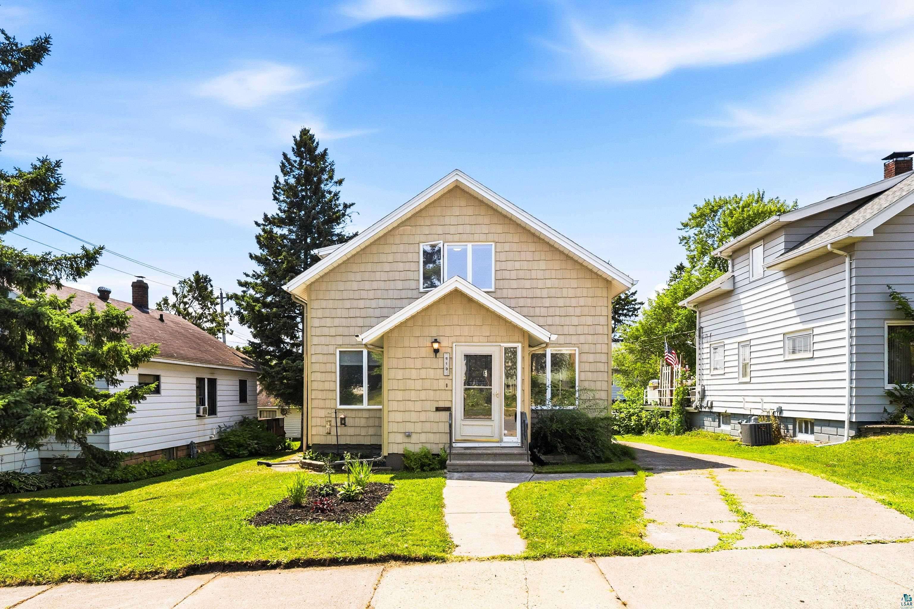 619 N 42nd Ave W, Duluth, MN 55807