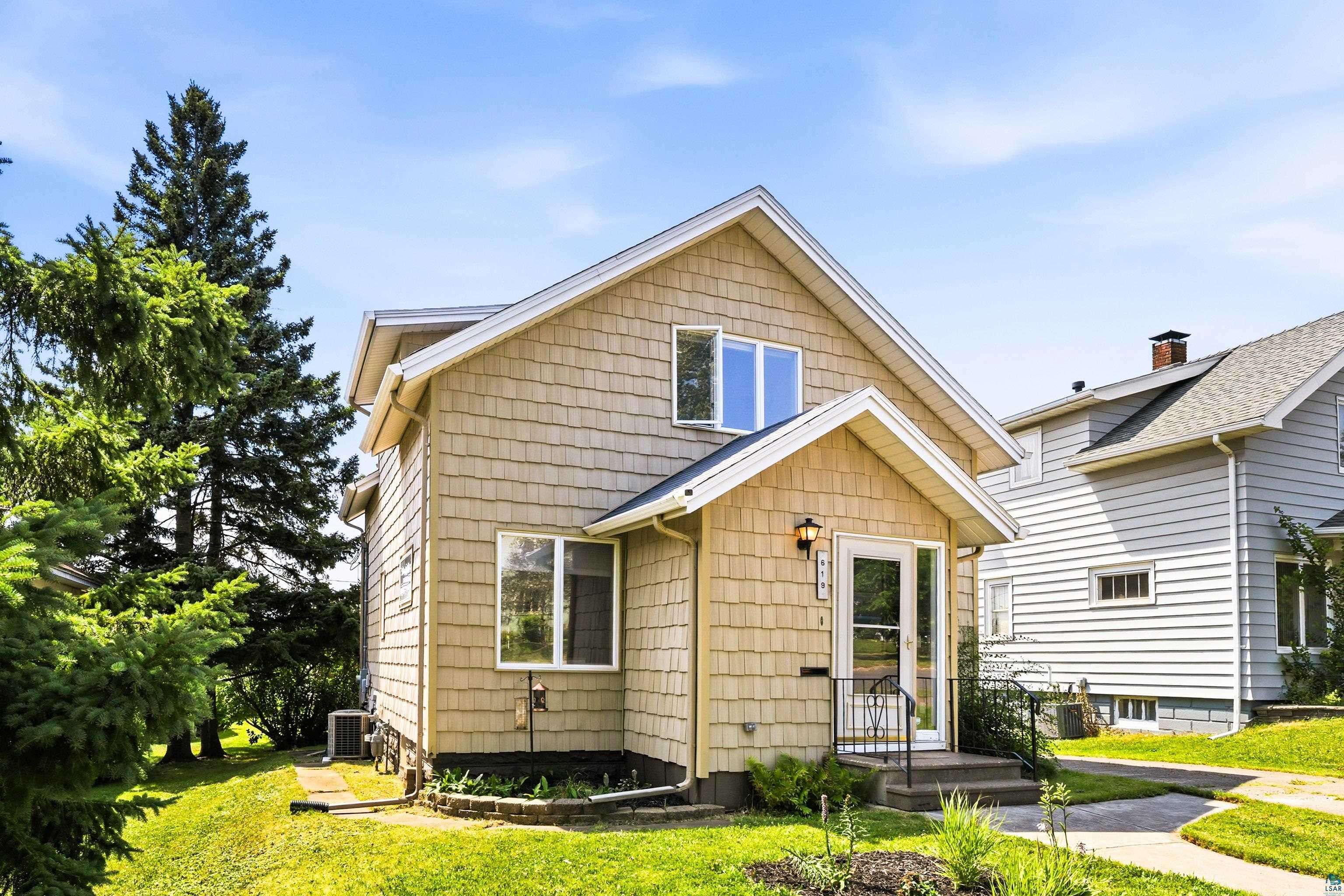 619 N 42nd Ave W, Duluth, MN 55807