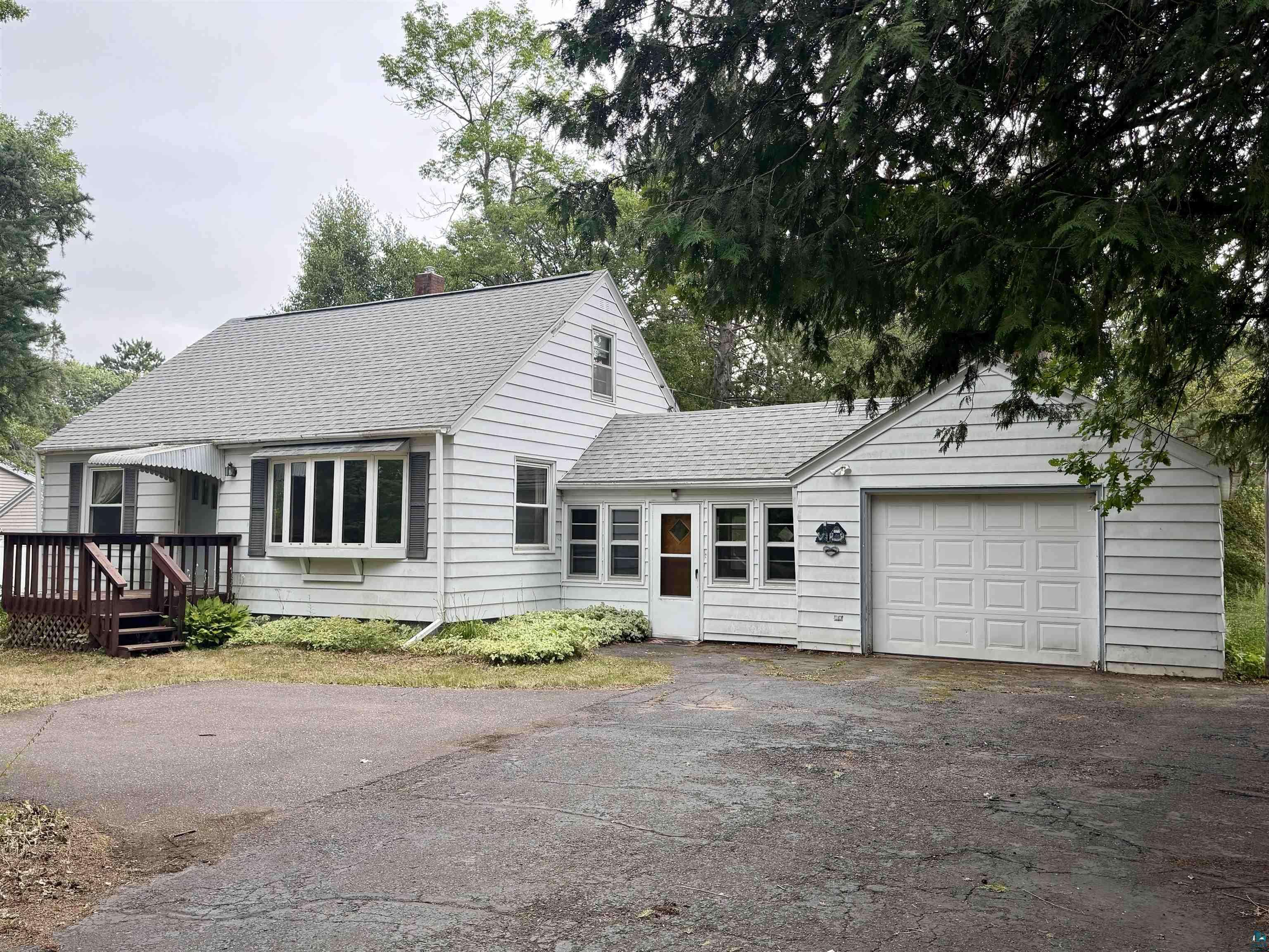 4618 S Arrowhead Ln, Moose Lake, MN 55767