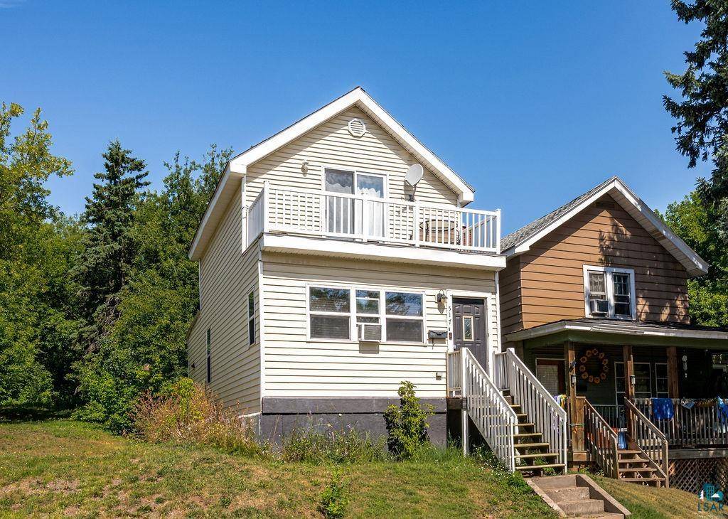 517 E 8th St, Duluth, MN 55805